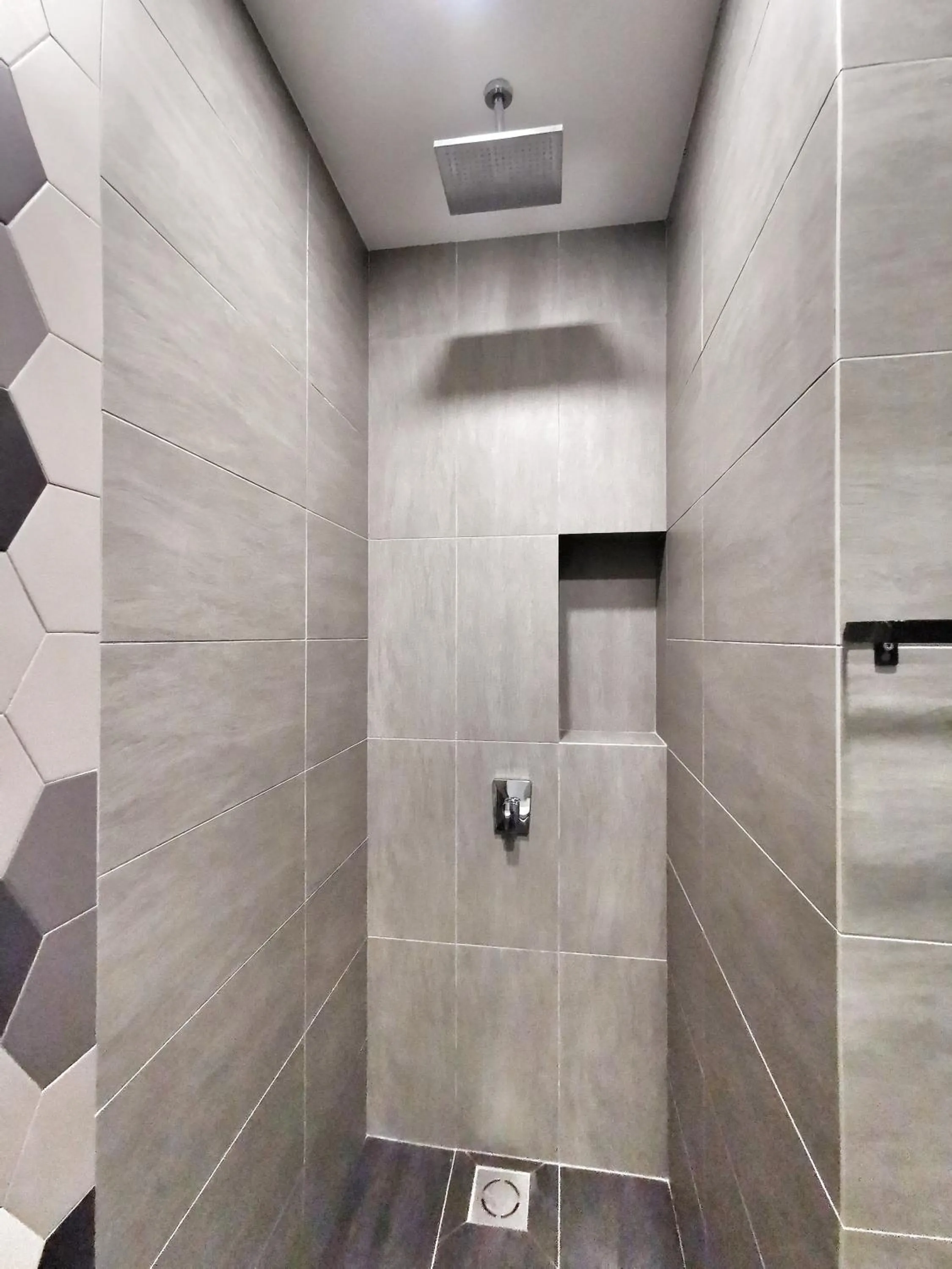 Ceylonz Suites by Living Signature