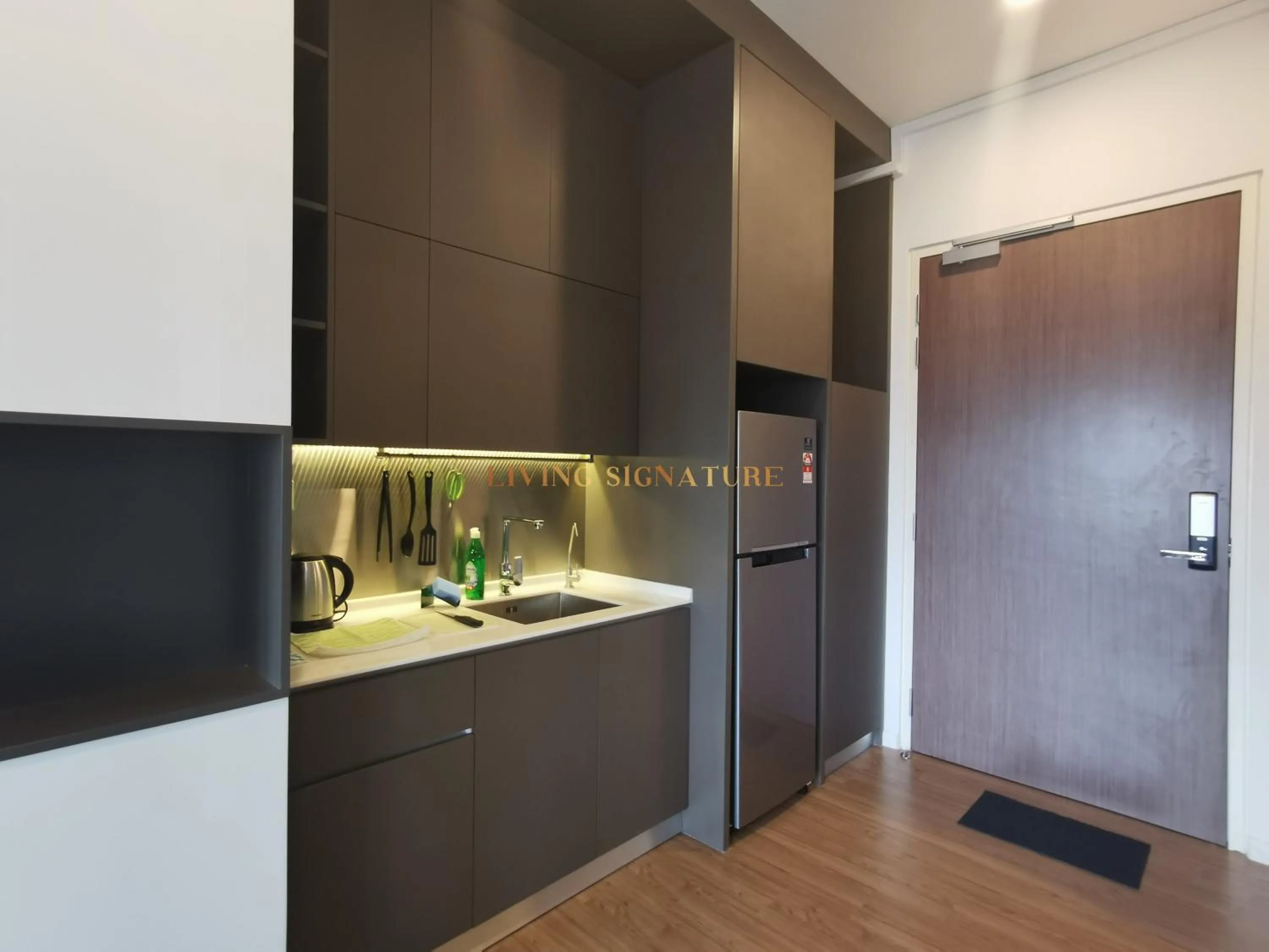 Ceylonz Suites by Living Signature