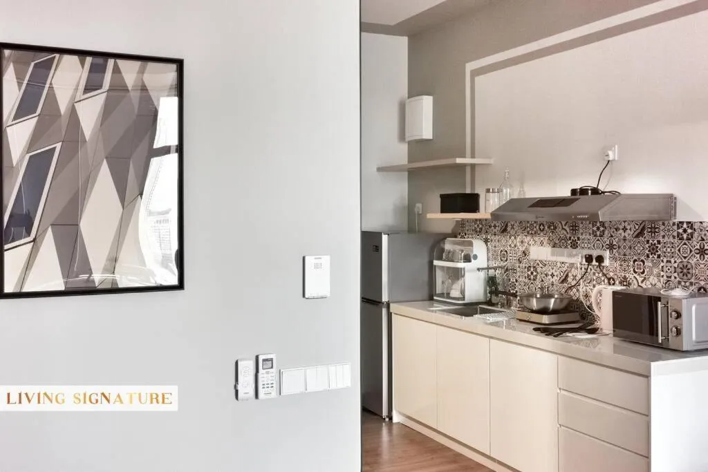 Ceylonz Suites by Living Signature