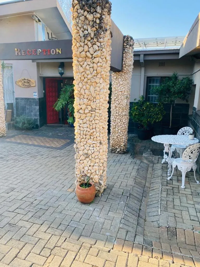 Property building in Cottonwood Guesthouse Oasis