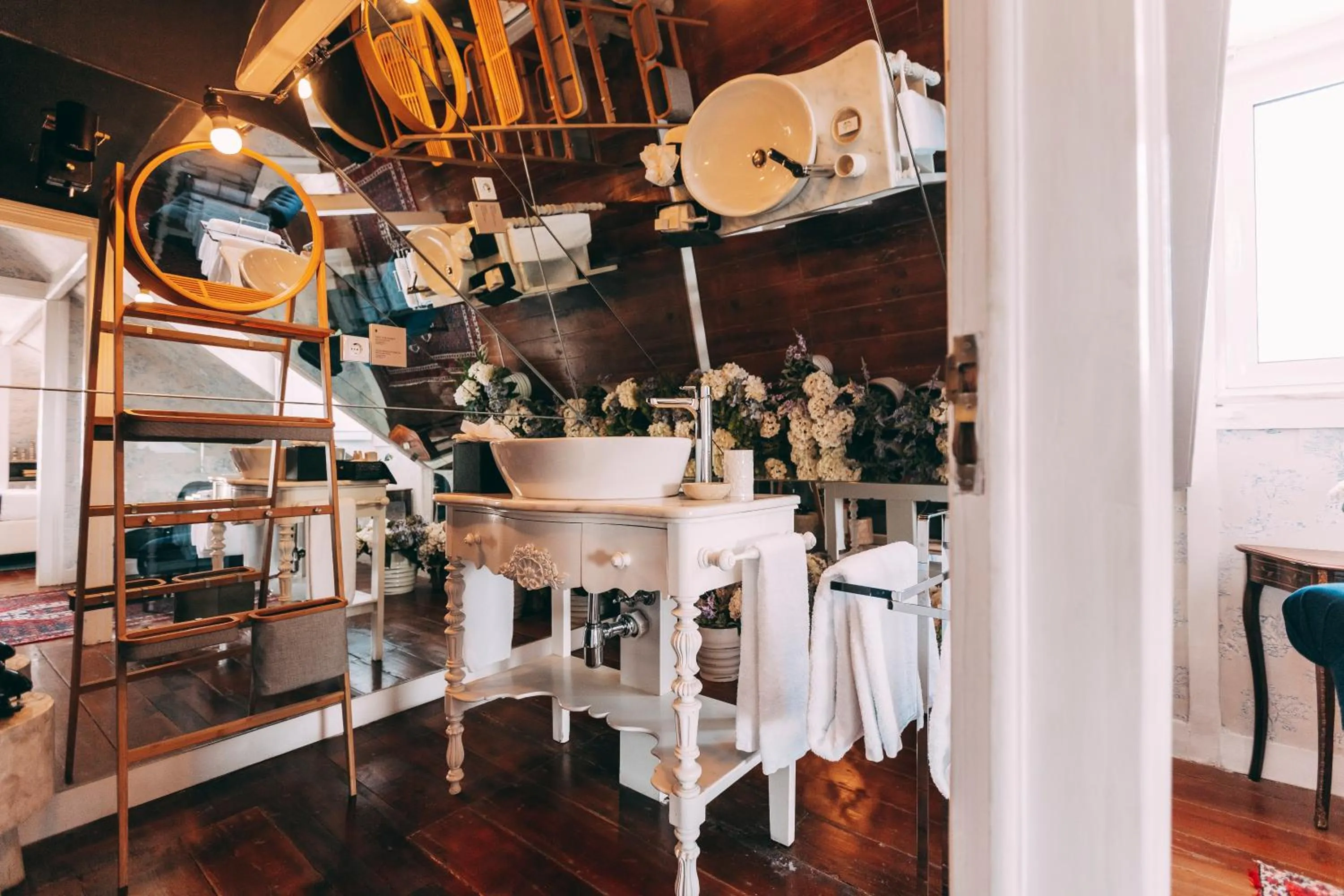 Bathroom in Torel Palace Lisbon