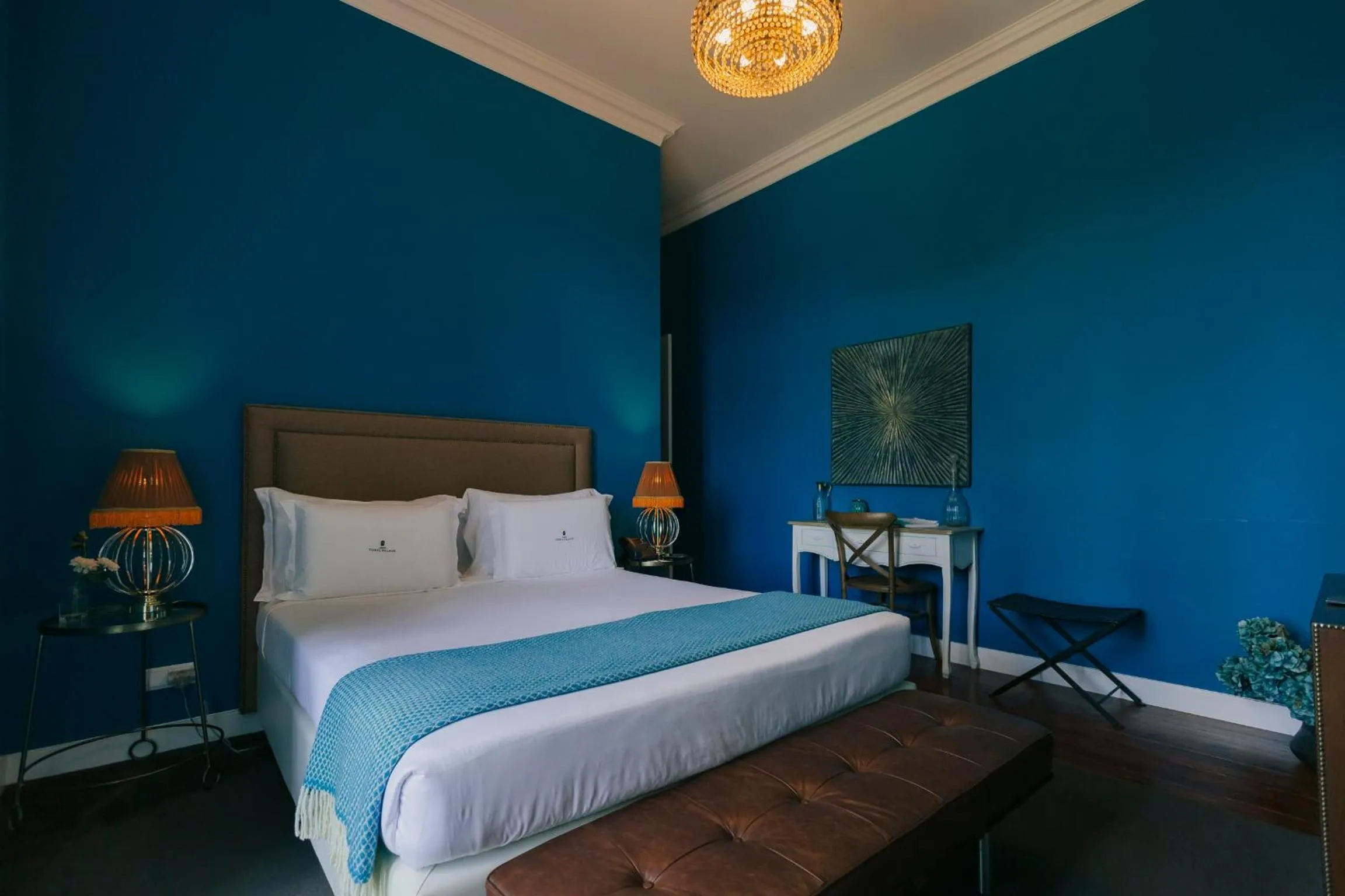 Bedroom, Bed in Torel Palace Lisbon