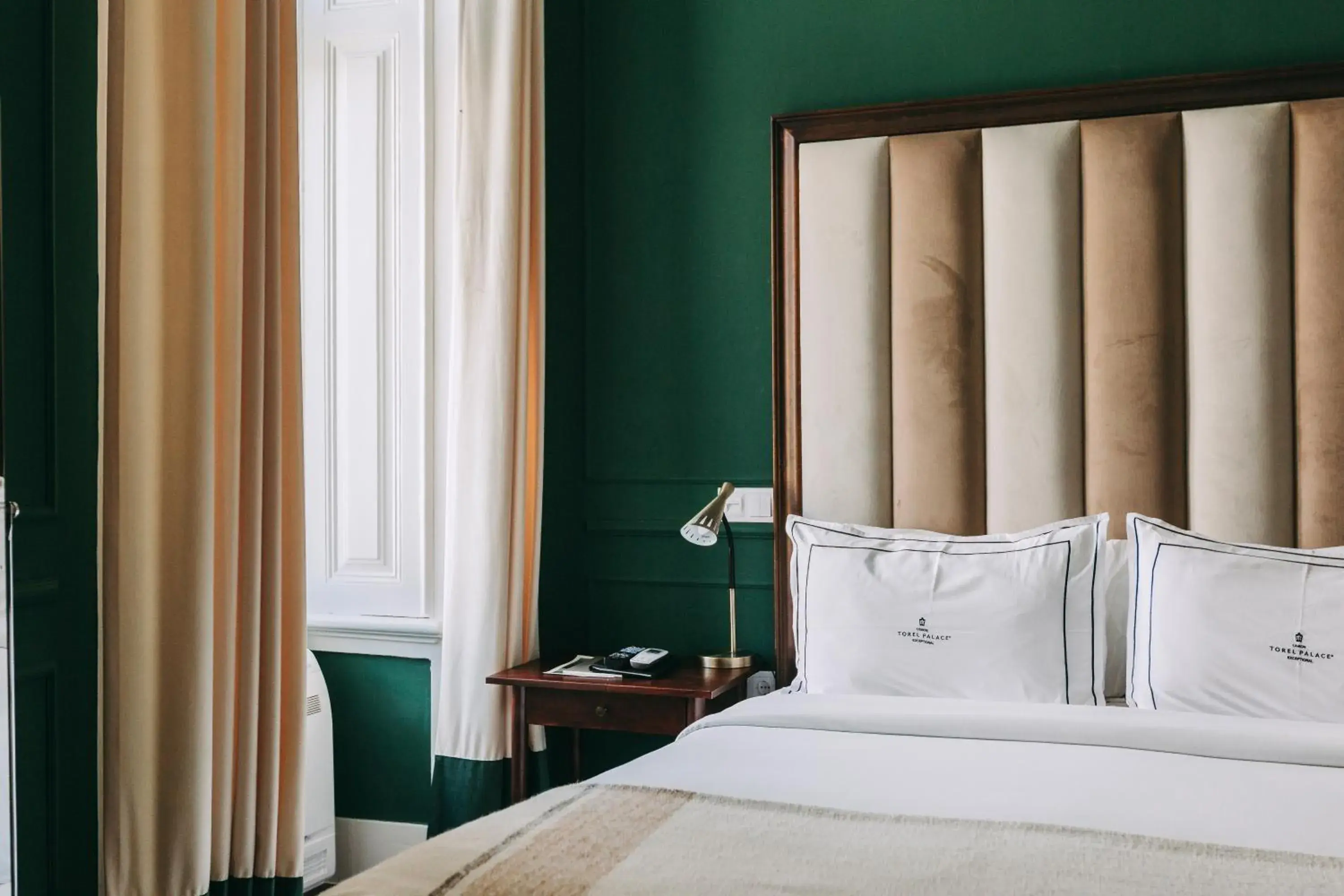 Bedroom, Bed in Torel Palace Lisbon Bedroom, Bed in Torel Palace Lisbon