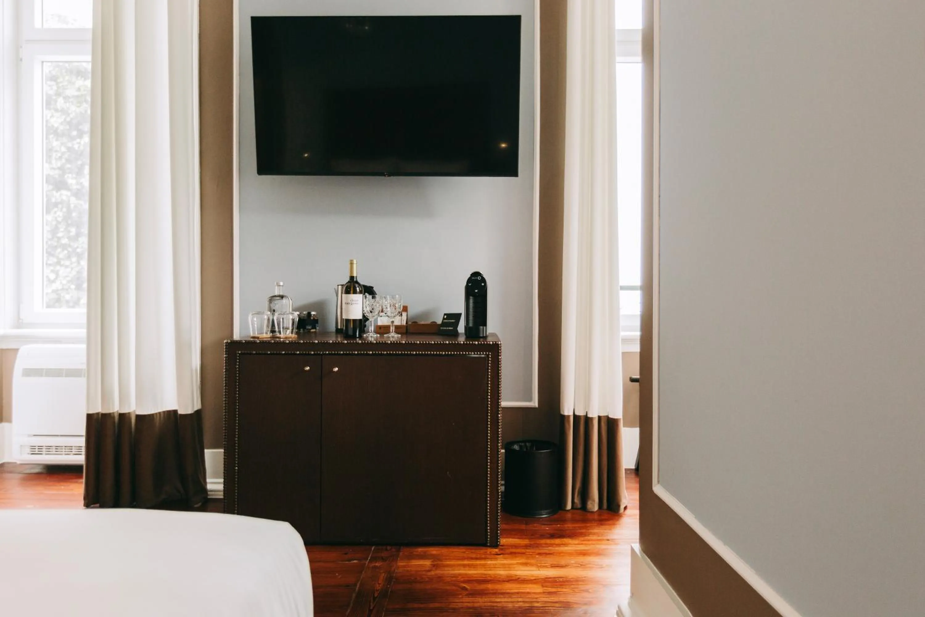 TV and multimedia, Bed in Torel Palace Lisbon