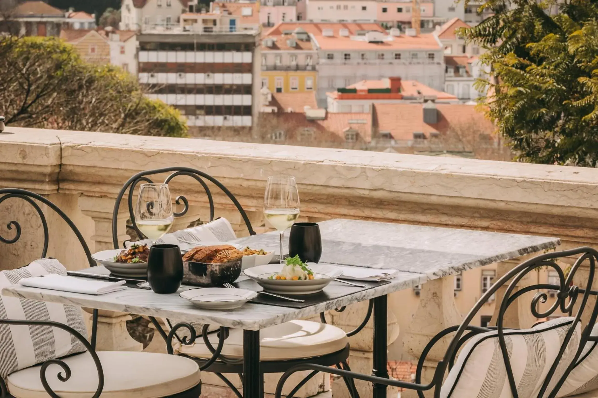 Restaurant/places to eat in Torel Palace Lisbon Restaurant/places to eat in Torel Palace Lisbon