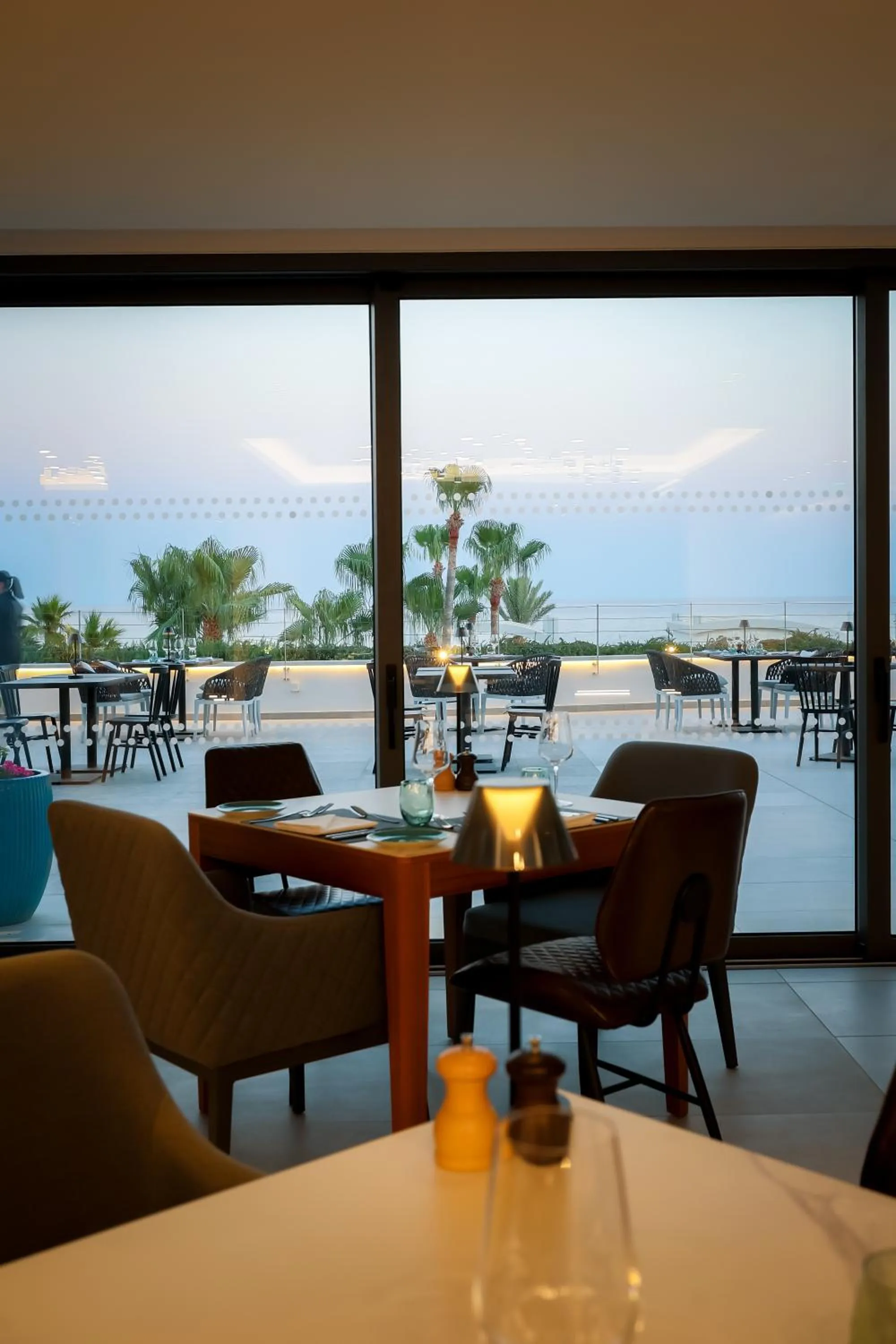 Restaurant/places to eat in Radisson Beach Resort Larnaca