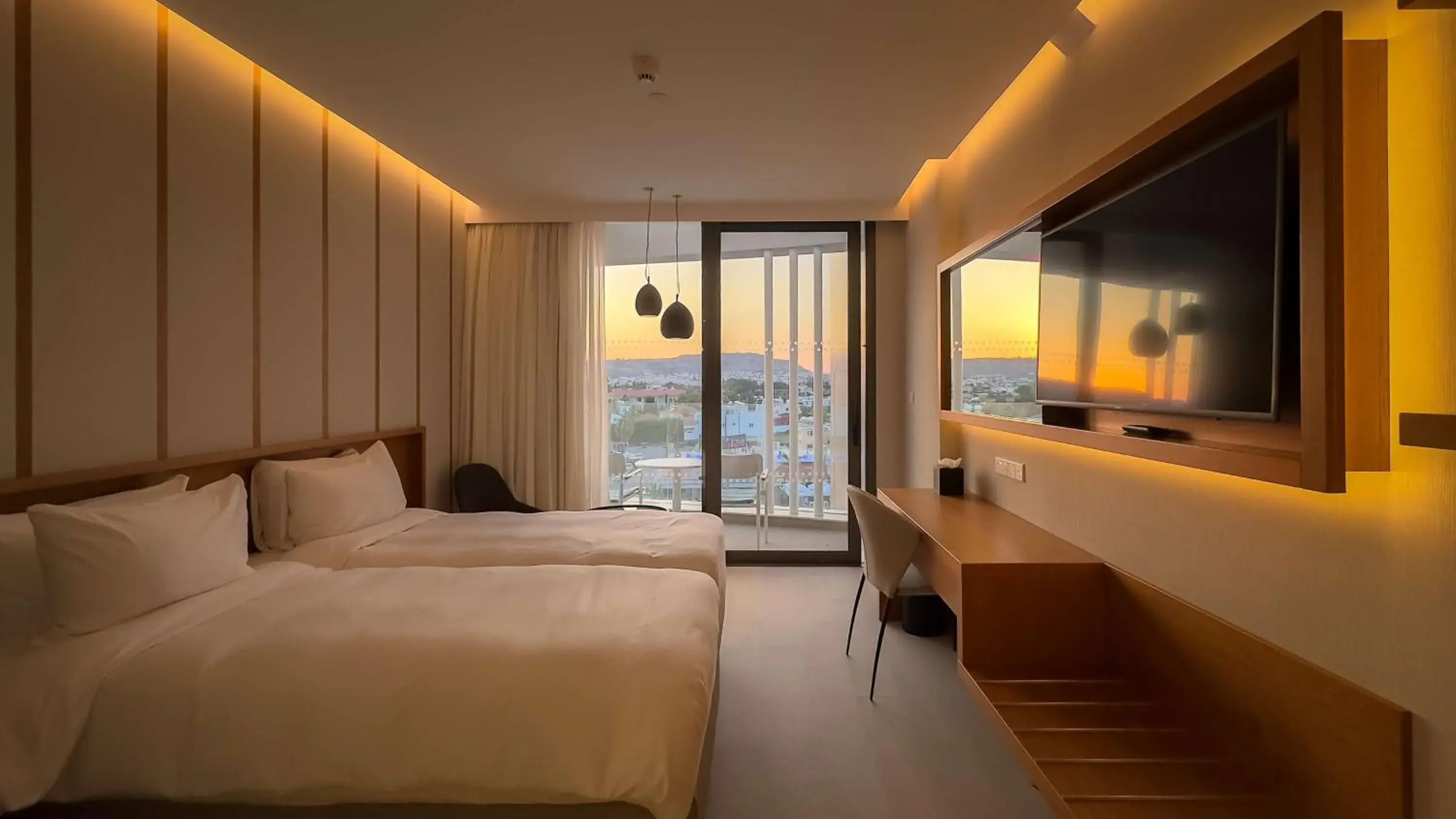 Bedroom, Bed in Radisson Beach Resort Larnaca Bedroom, Bed in Radisson Beach Resort Larnaca