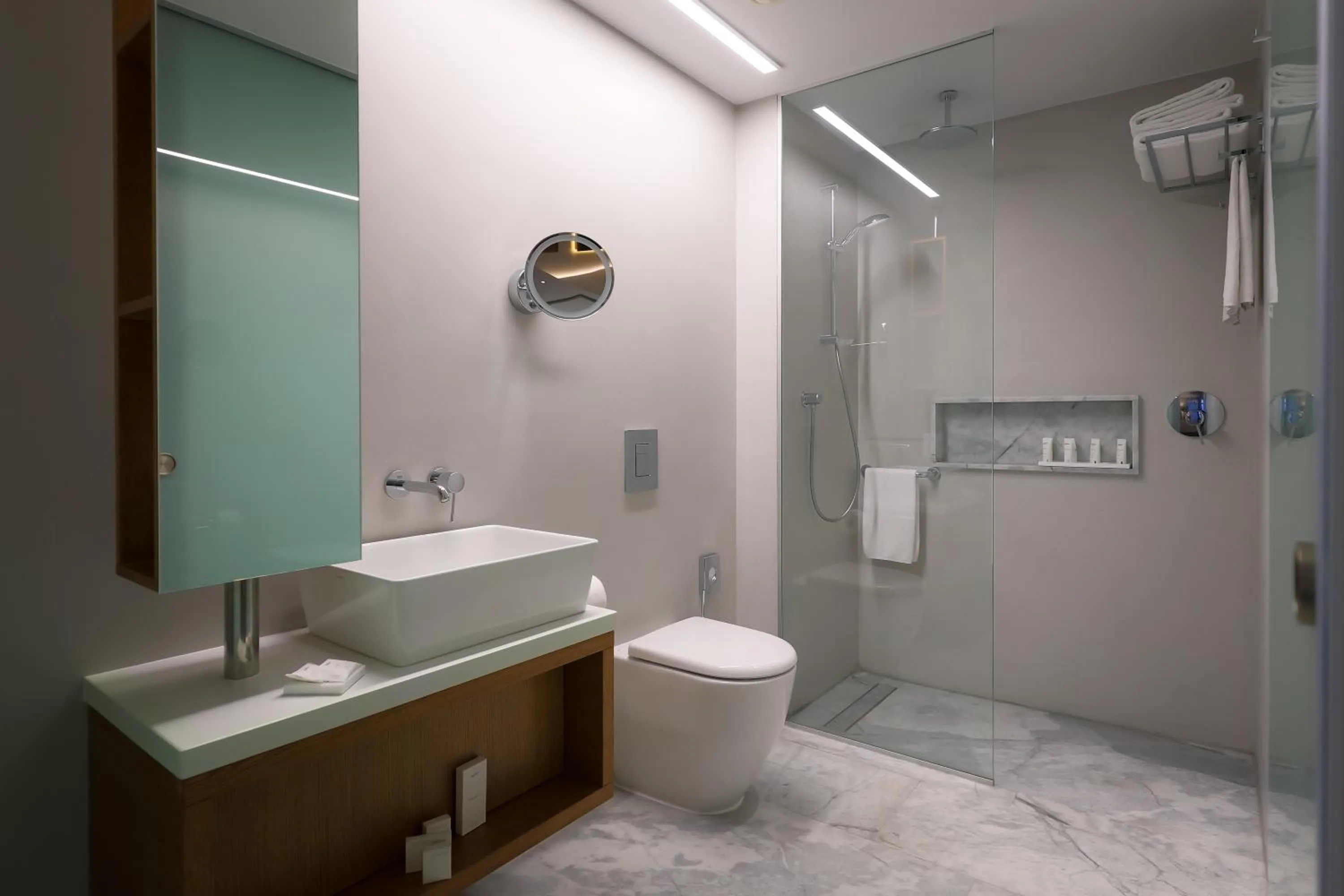 Bathroom in Radisson Beach Resort Larnaca