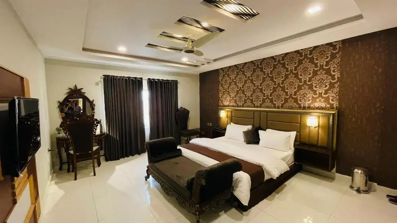 Large Single Room - single occupancy in Golden Sand Hotel Rahim Yar Khan Large Single Room - single occupancy in Golden Sand Hotel Rahim Yar Khan