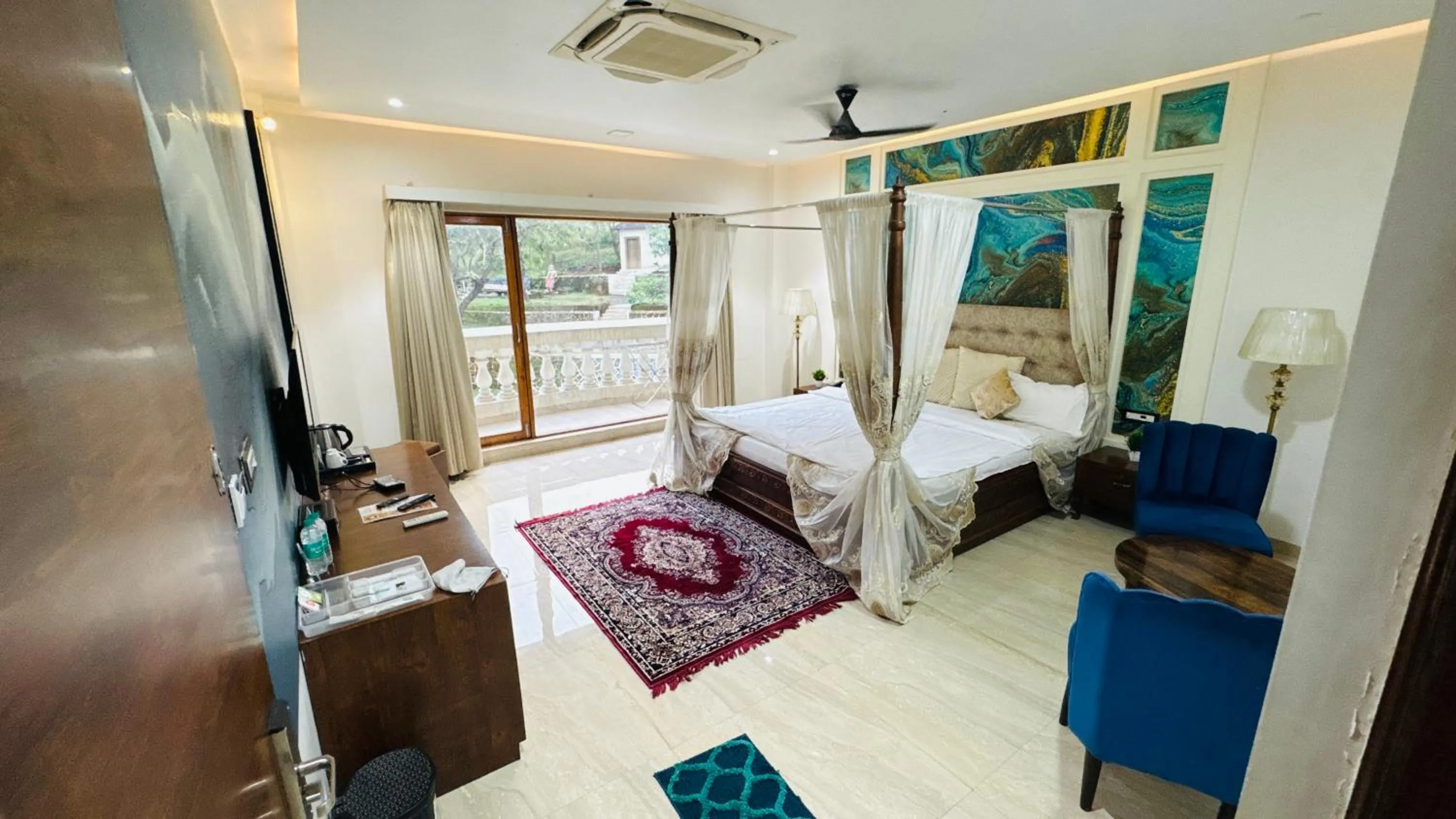 Superior King Room in The Luxury Maharaja The Royal Resort