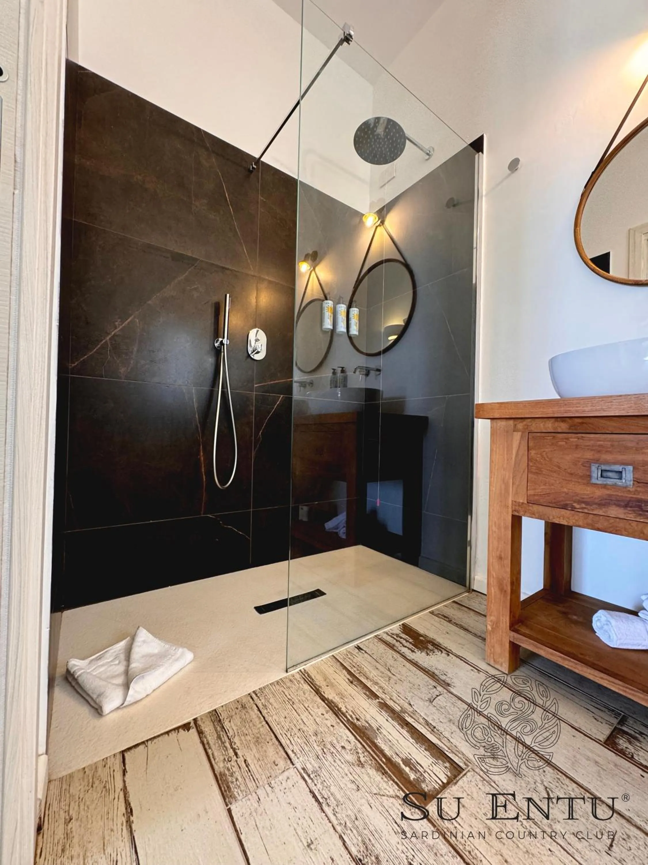 Shower in Su Entu Sardinian Country Club