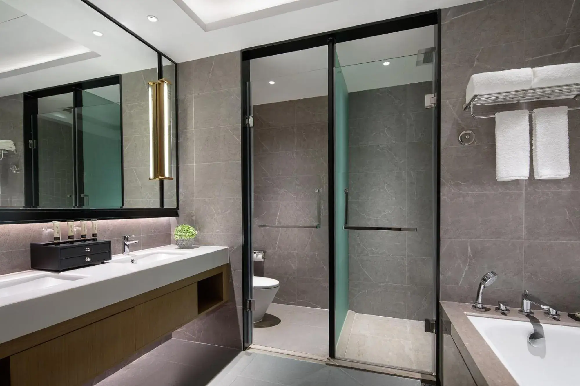 Property building in Ascott Xiangjiang FFC Changsha Property building in Ascott Xiangjiang FFC Changsha