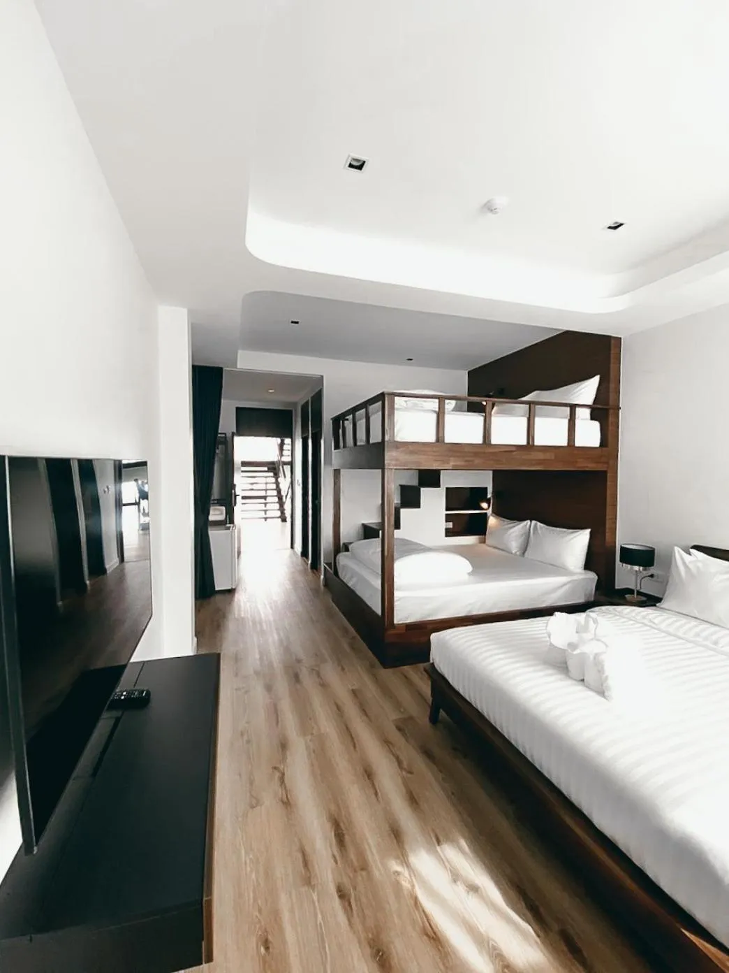 bunk bed, Bed in Play Poshtel & Cafe'