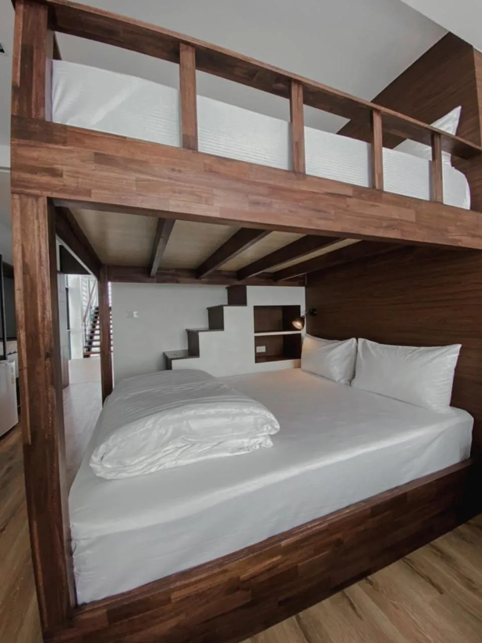 bunk bed, Bed in Play Poshtel & Cafe'