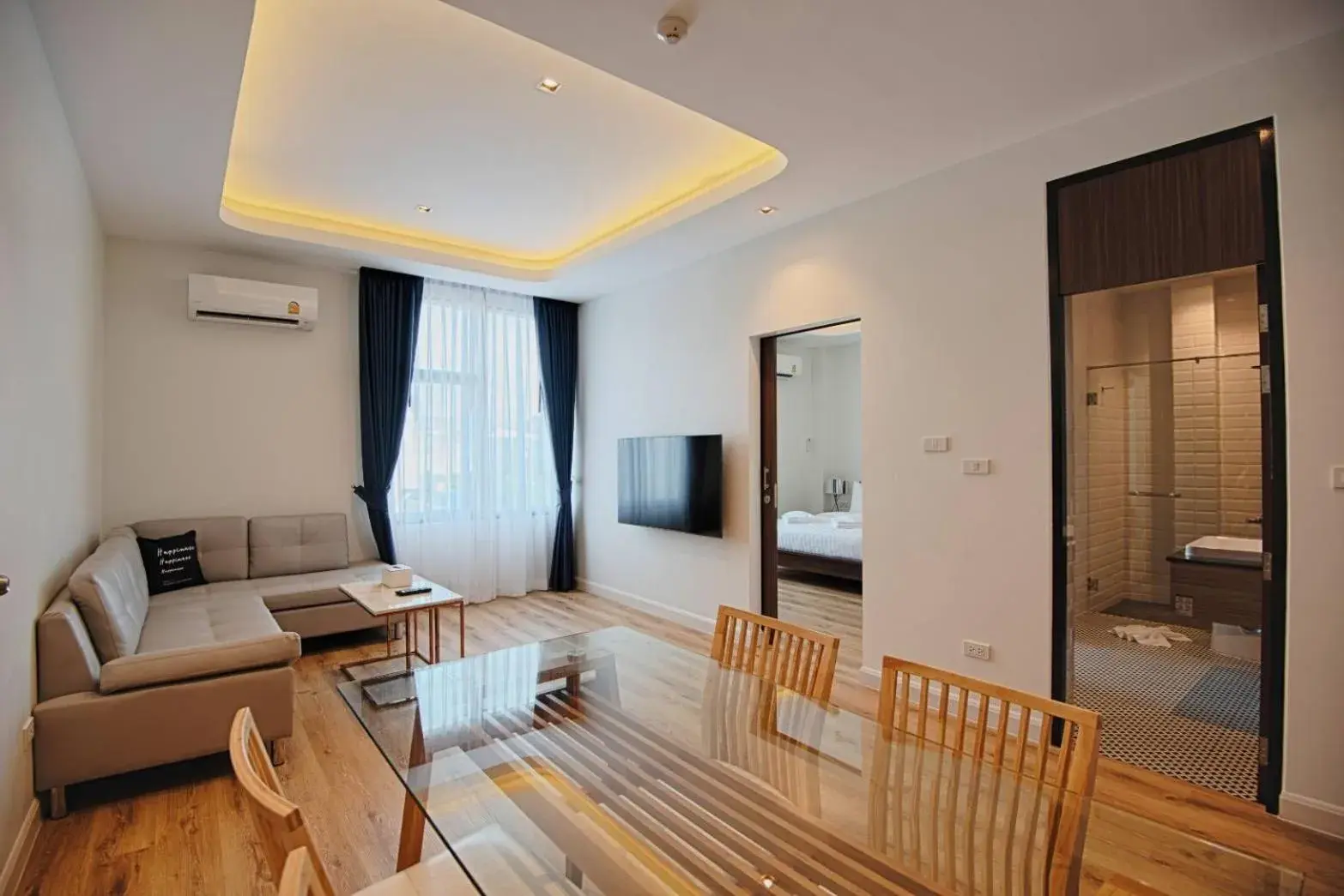 Living room in Play Poshtel & Cafe' Living room in Play Poshtel & Cafe'