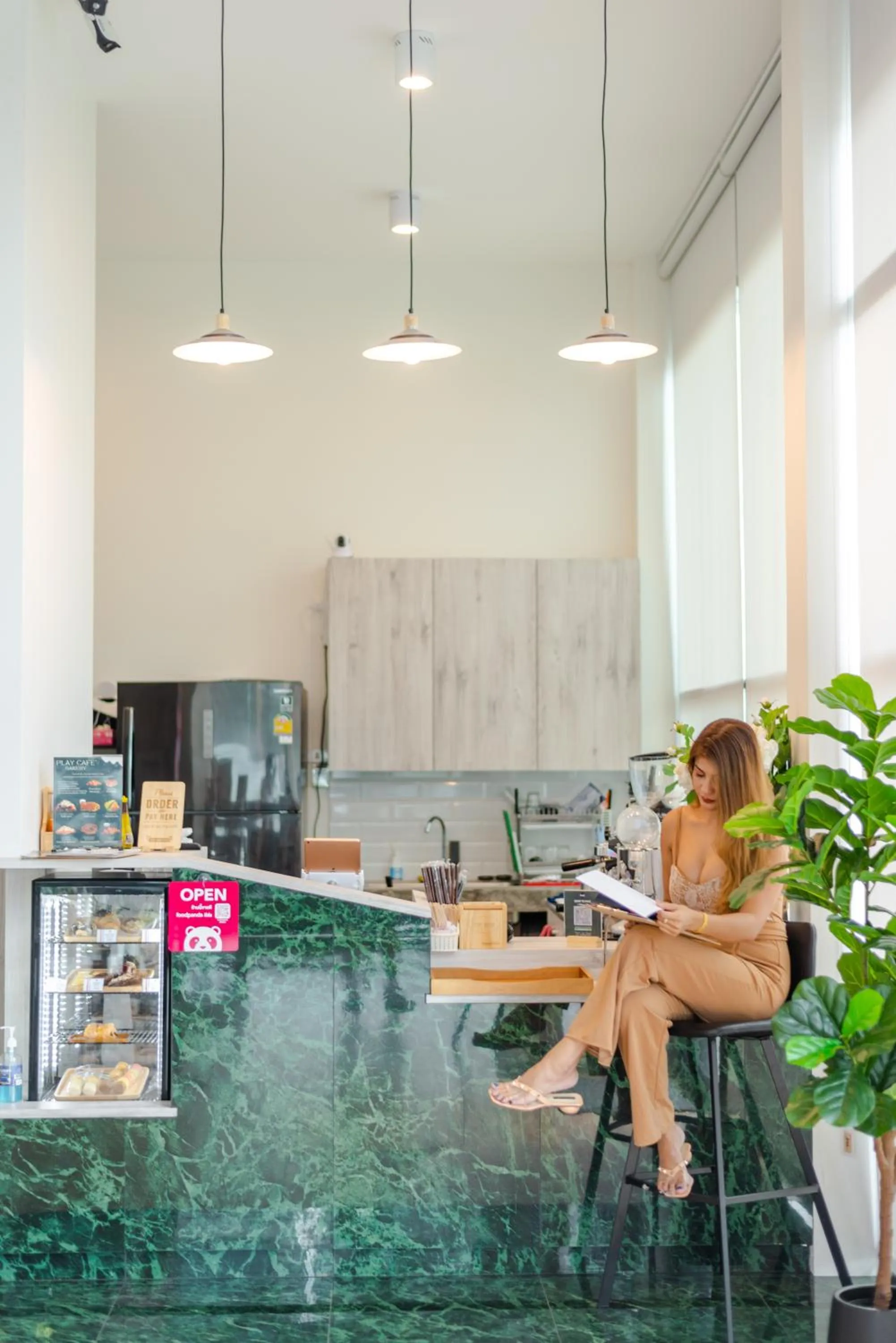 Property building in Play Poshtel & Cafe'