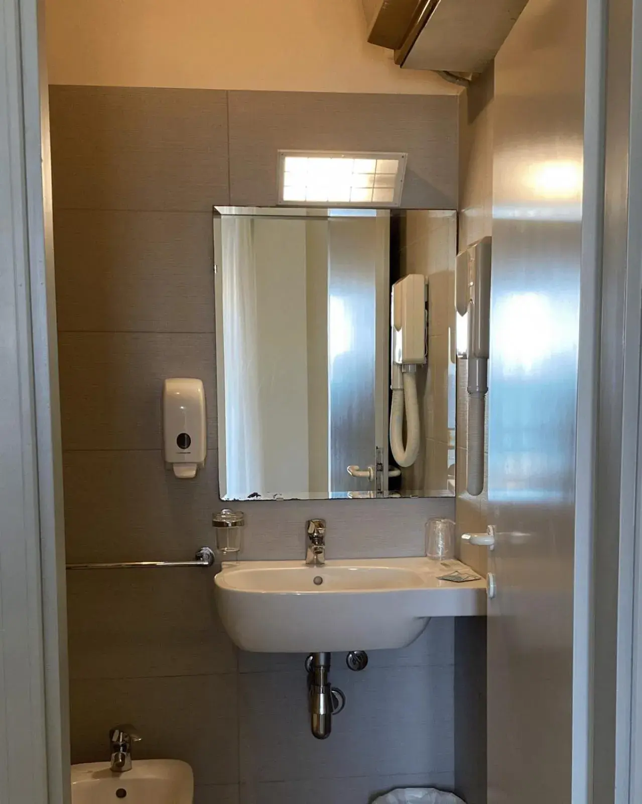 Triple Room with Sea View in HOTEL FLYING Triple Room with Sea View in HOTEL FLYING