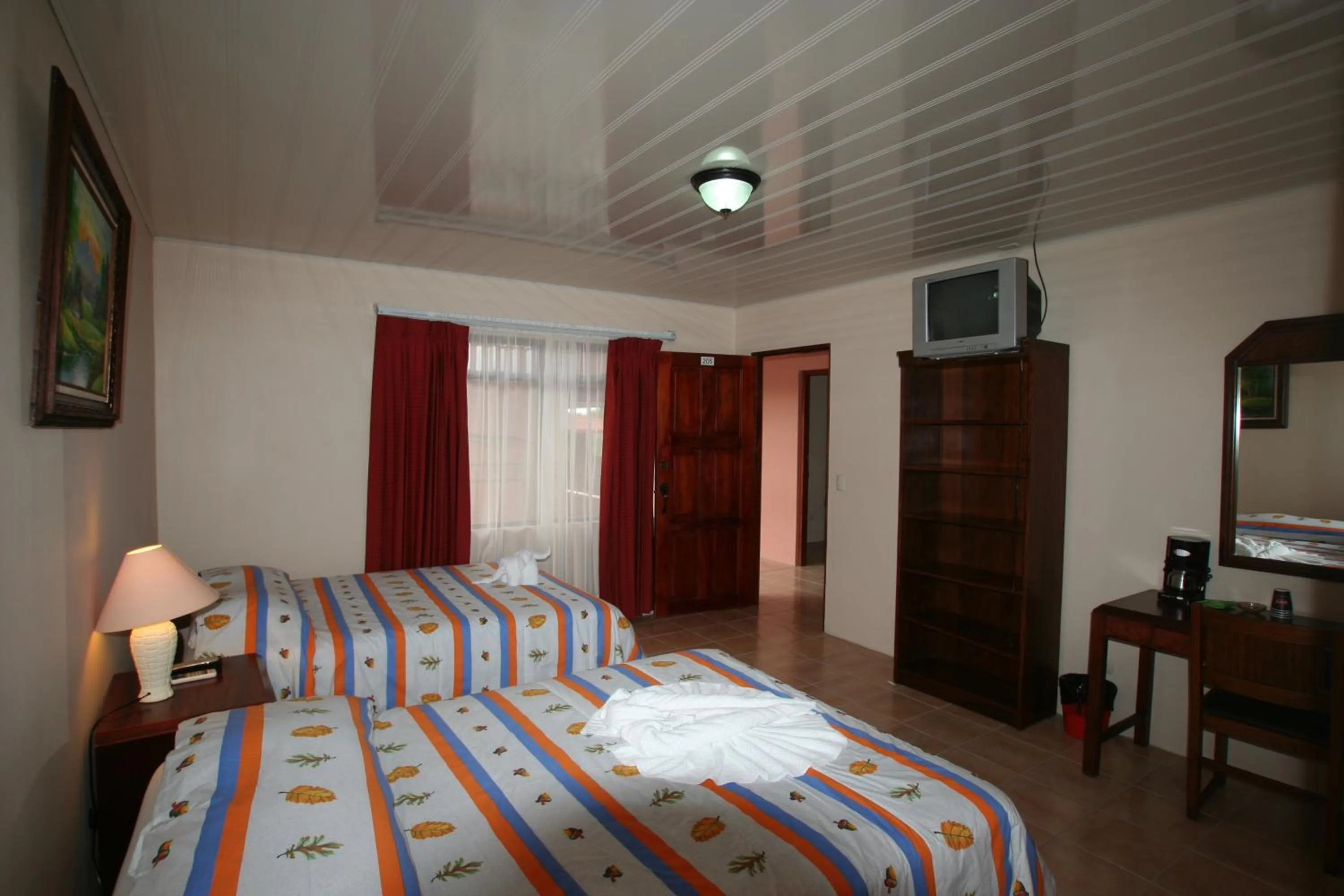 Photo of the whole room, Bed in Hotel La Choza Inn