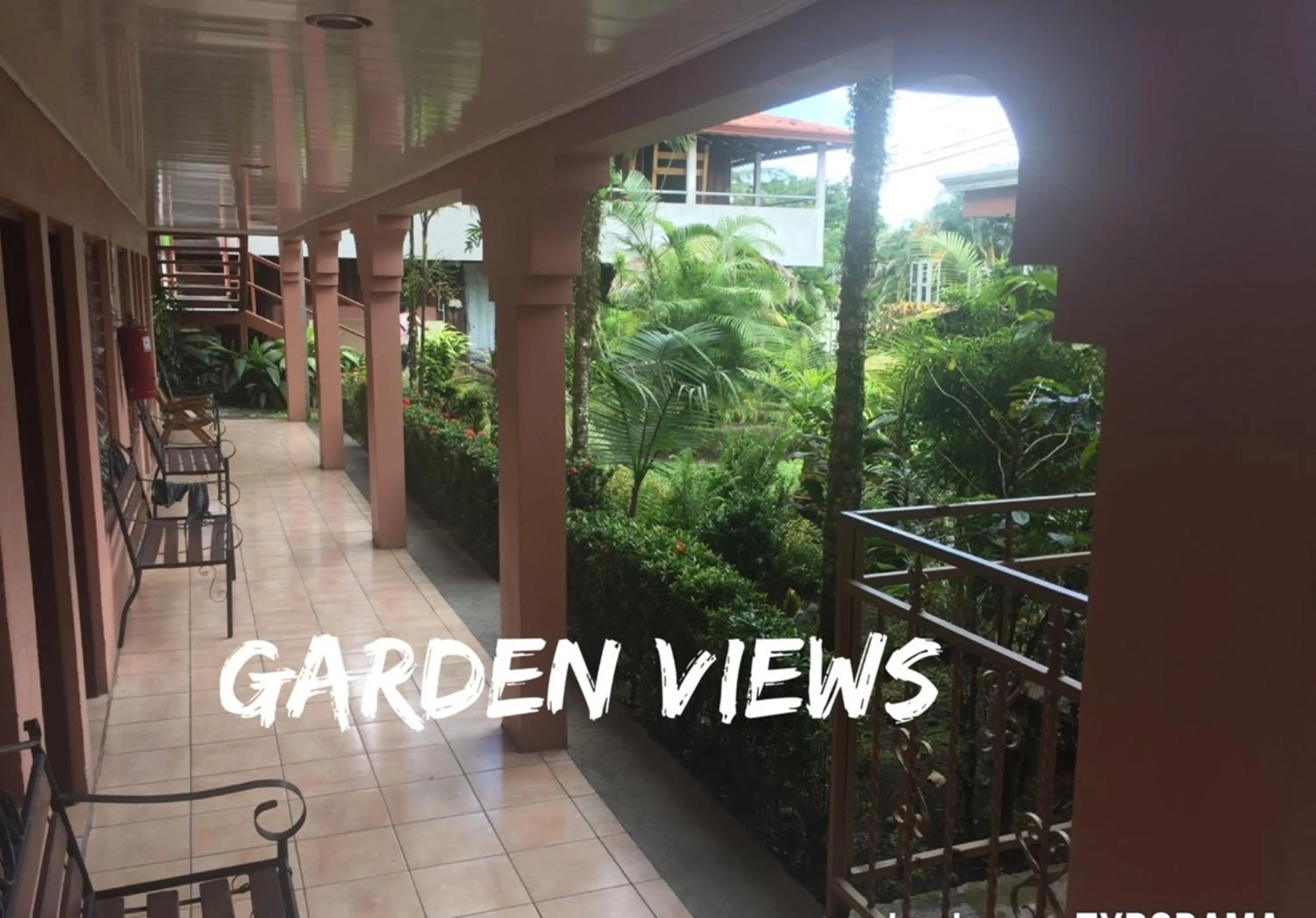 Garden in Hotel La Choza Inn