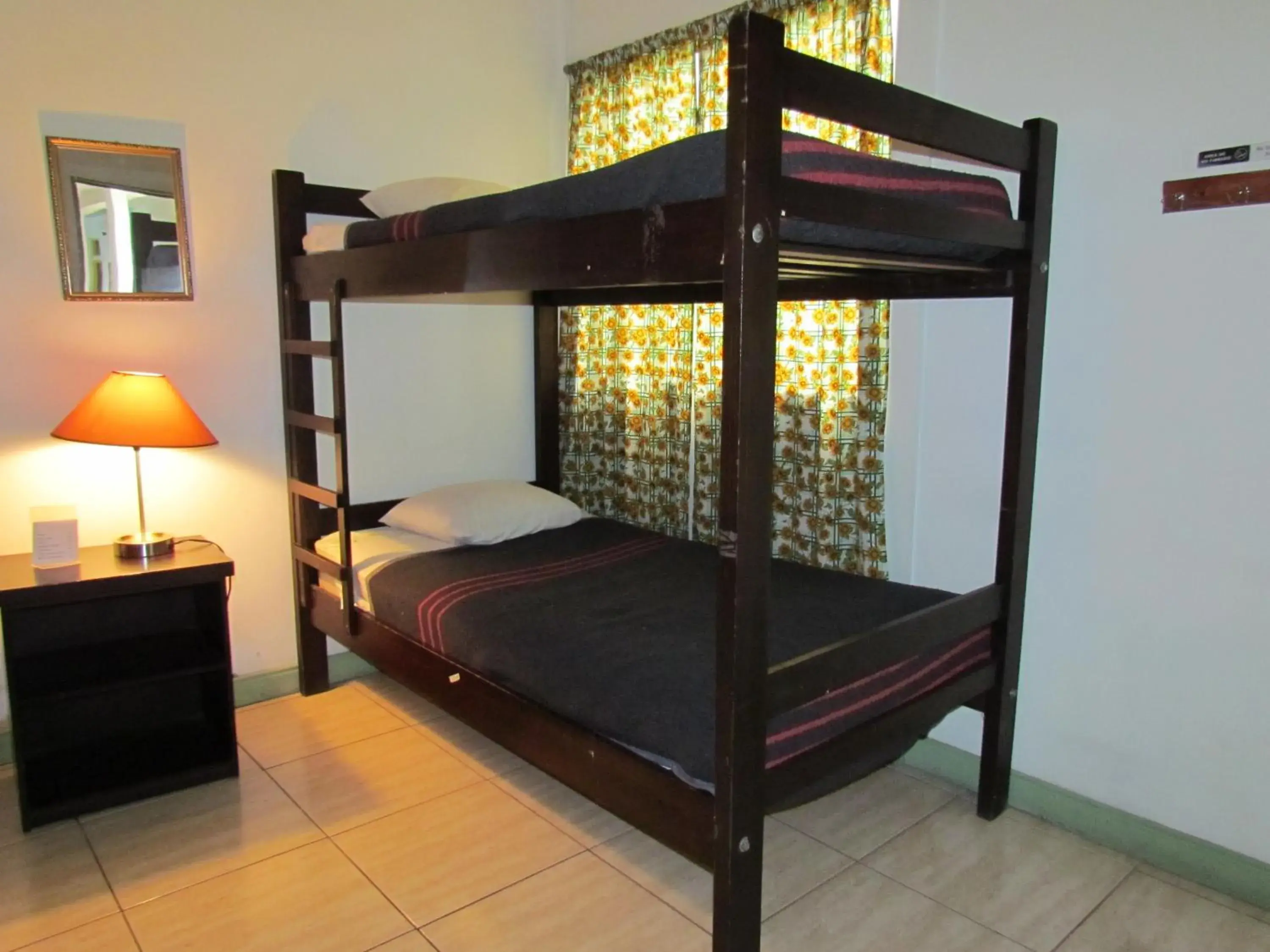 Bed in 4-Bed Dormitory Room in Hostel Shakti Bed in 4-Bed Dormitory Room in Hostel Shakti