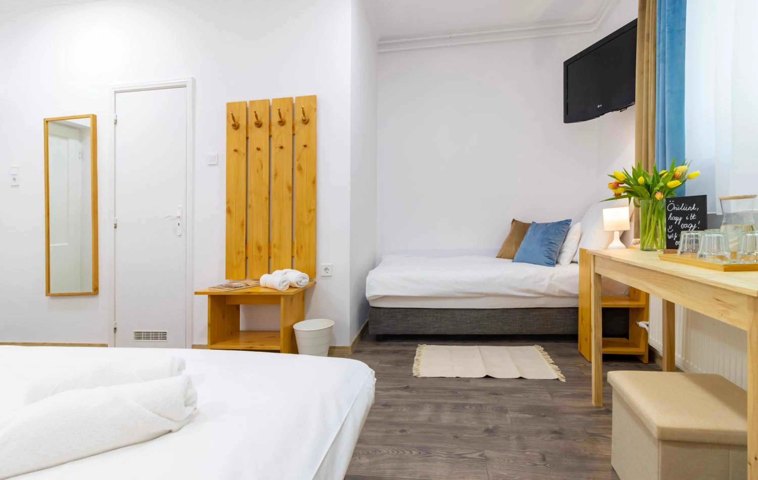 Bed in Hagyma Panzió Makó