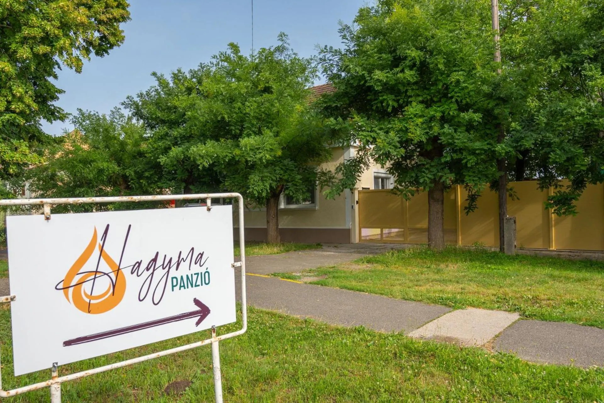 Spring in Hagyma Panzió Makó