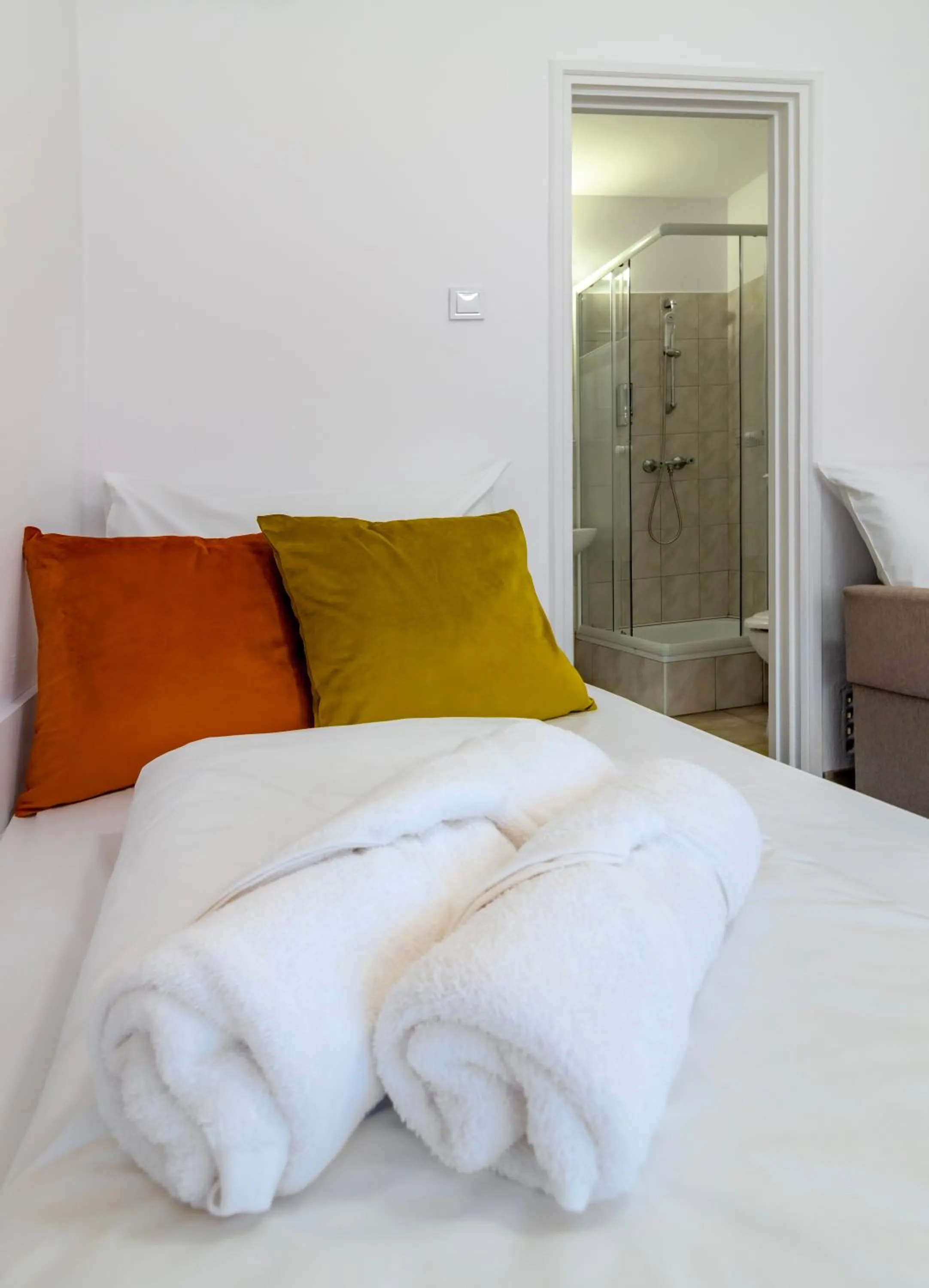 Bed in Hagyma Panzió Makó