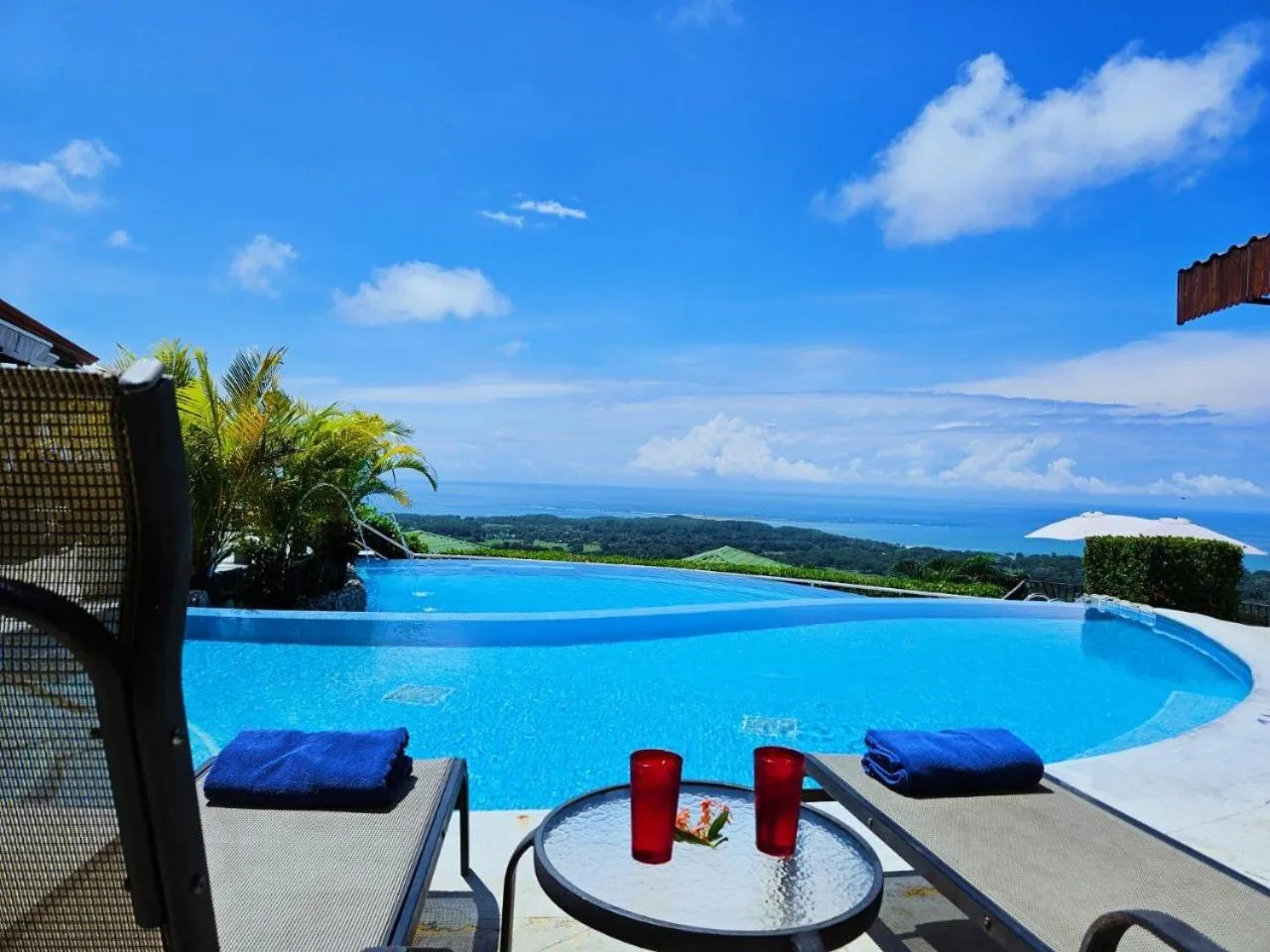 Pool view in Vista Ballena