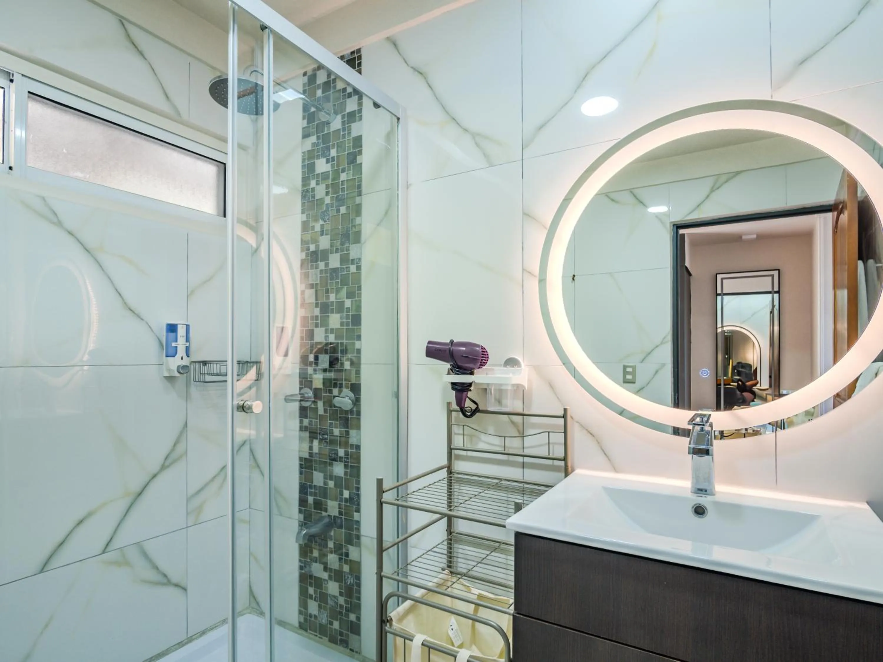 Shower in Vista Ballena