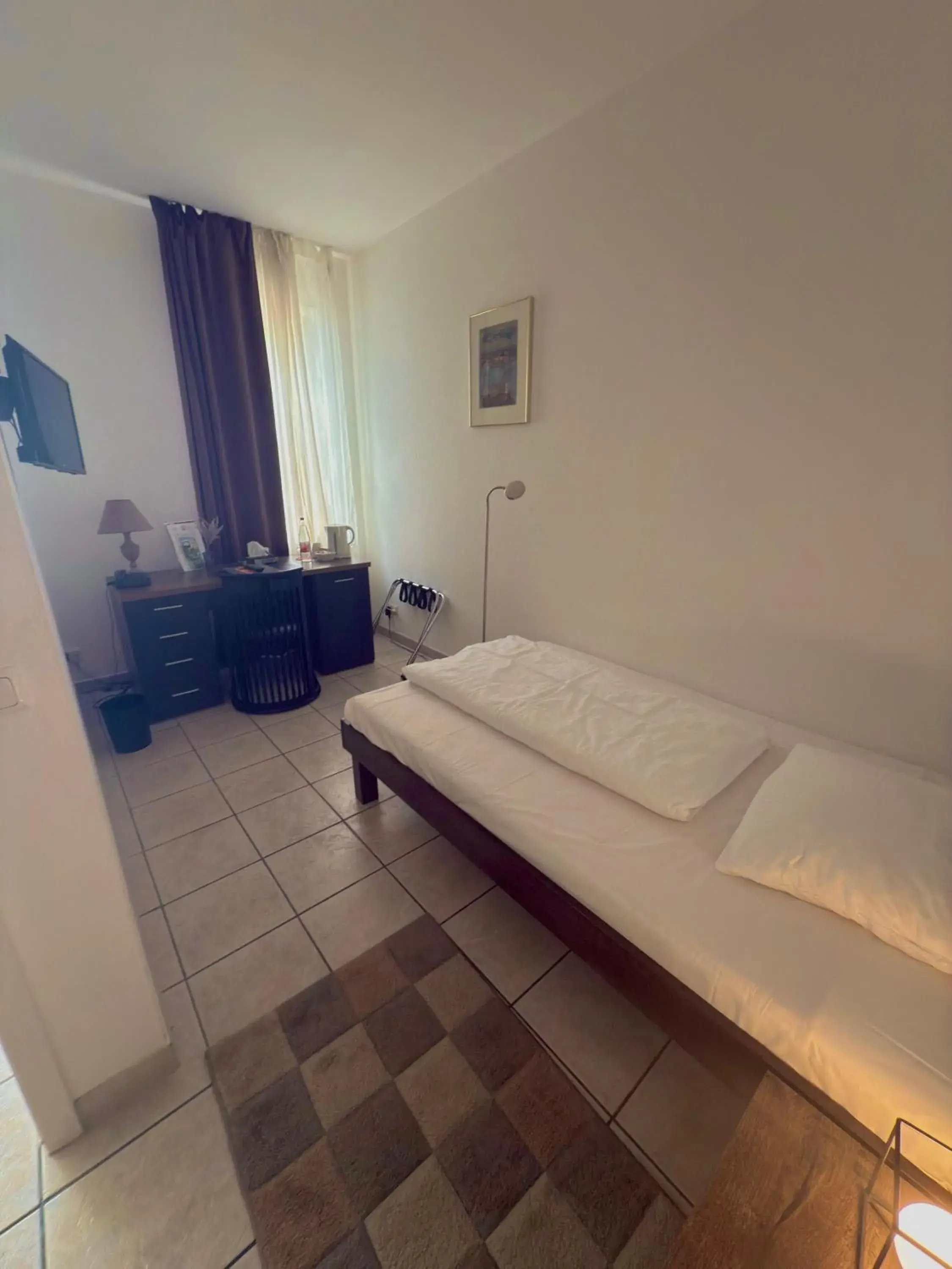 Standard Single Room in Hotel Haus am Park Standard Single Room in Hotel Haus am Park