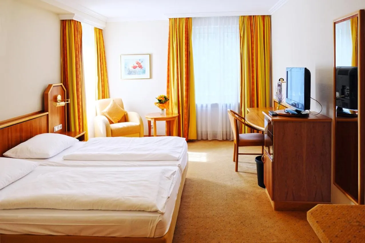 Bed in Hotel Haus am Park