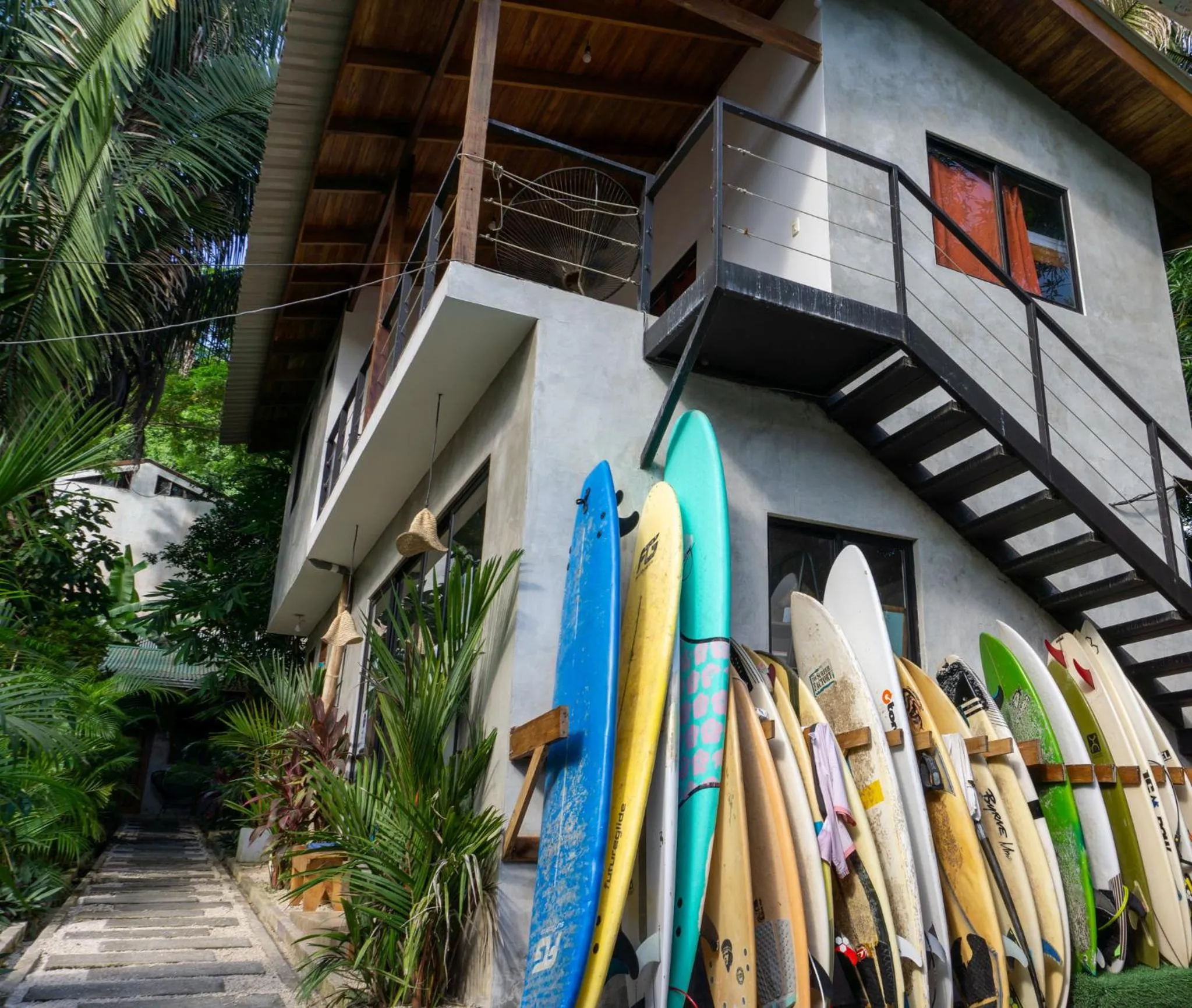 Cabinas Playa Surf Hostel