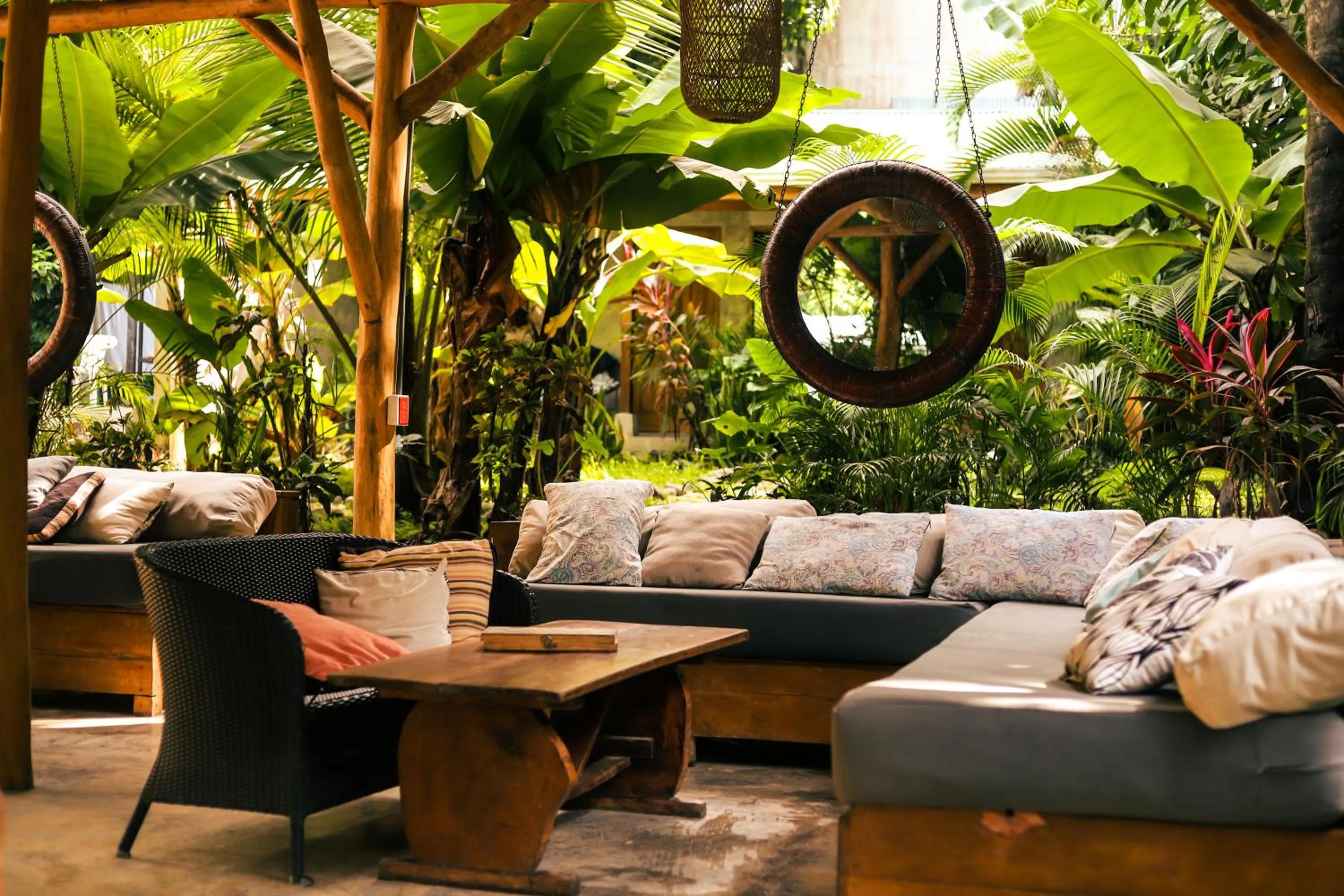 Cabinas Playa Surf Hostel