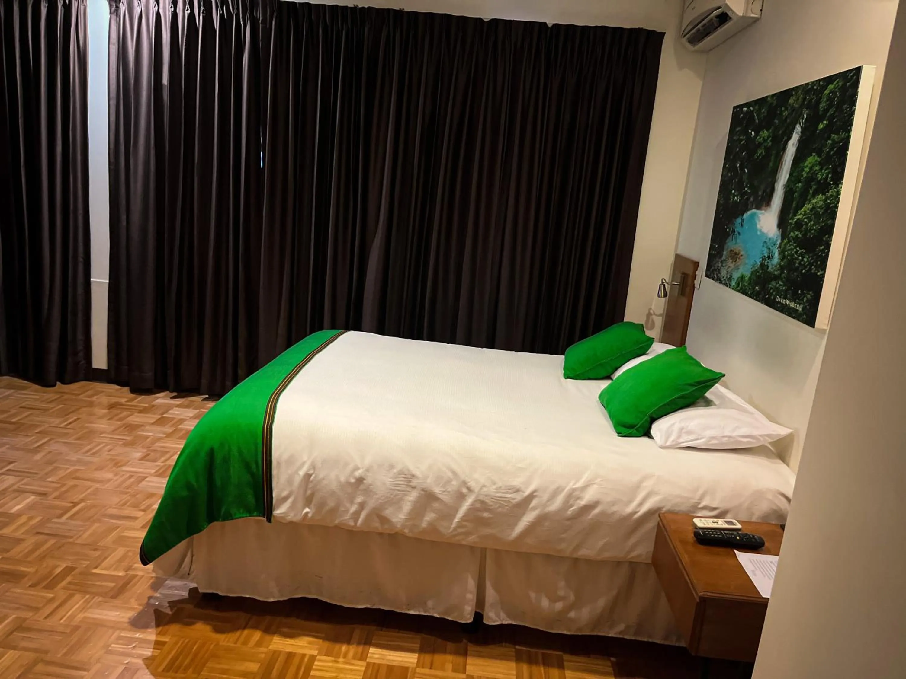 Photo of the whole room, Bed in Legacy Boutique Hotel