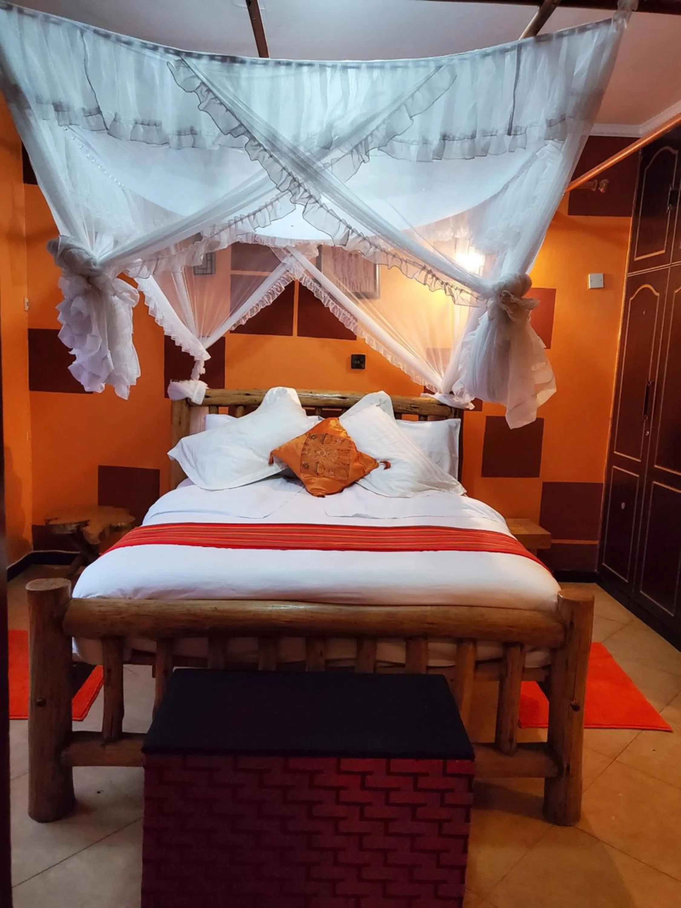 Bedroom, Bed in Edaala Comfort - B&B