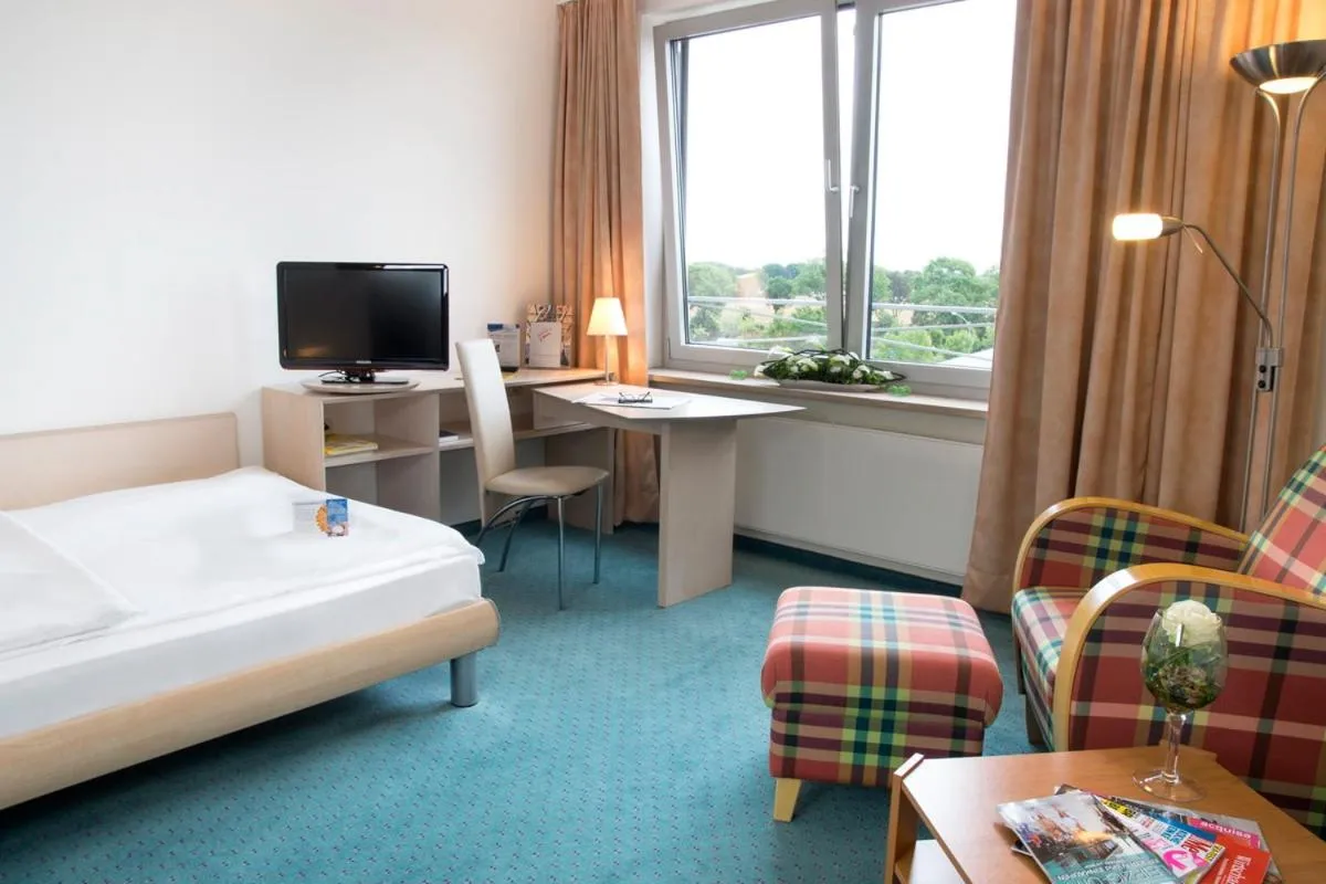 Photo of the whole room, Bed in Atlanta Boardinghouse Leipzig