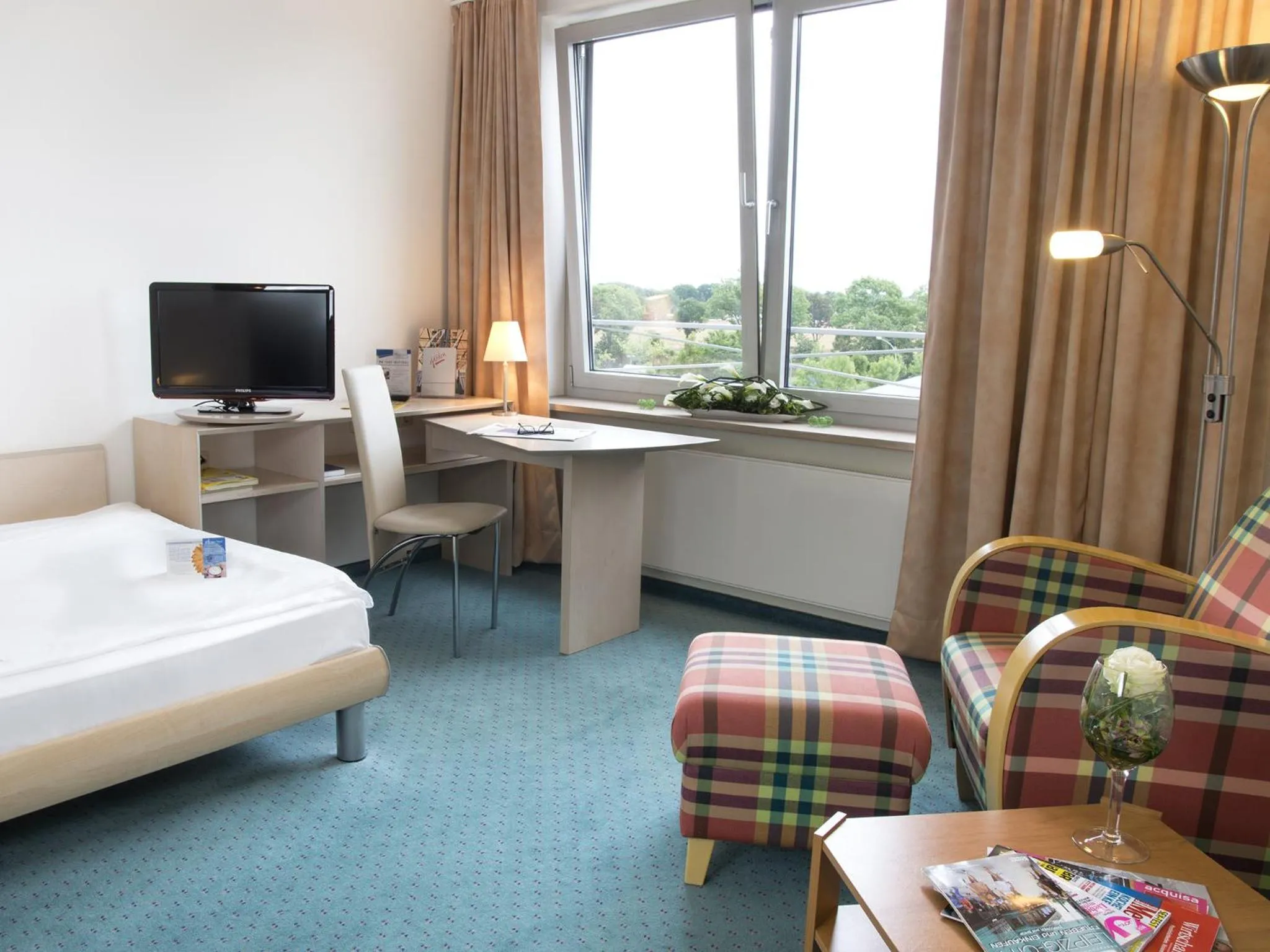 Decorative detail, Bed in Atlanta Boardinghouse Leipzig