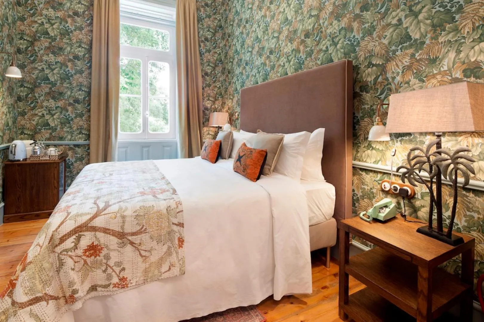 Garden view, Bed in Casa Oliver Boutique B&B - Principe Real