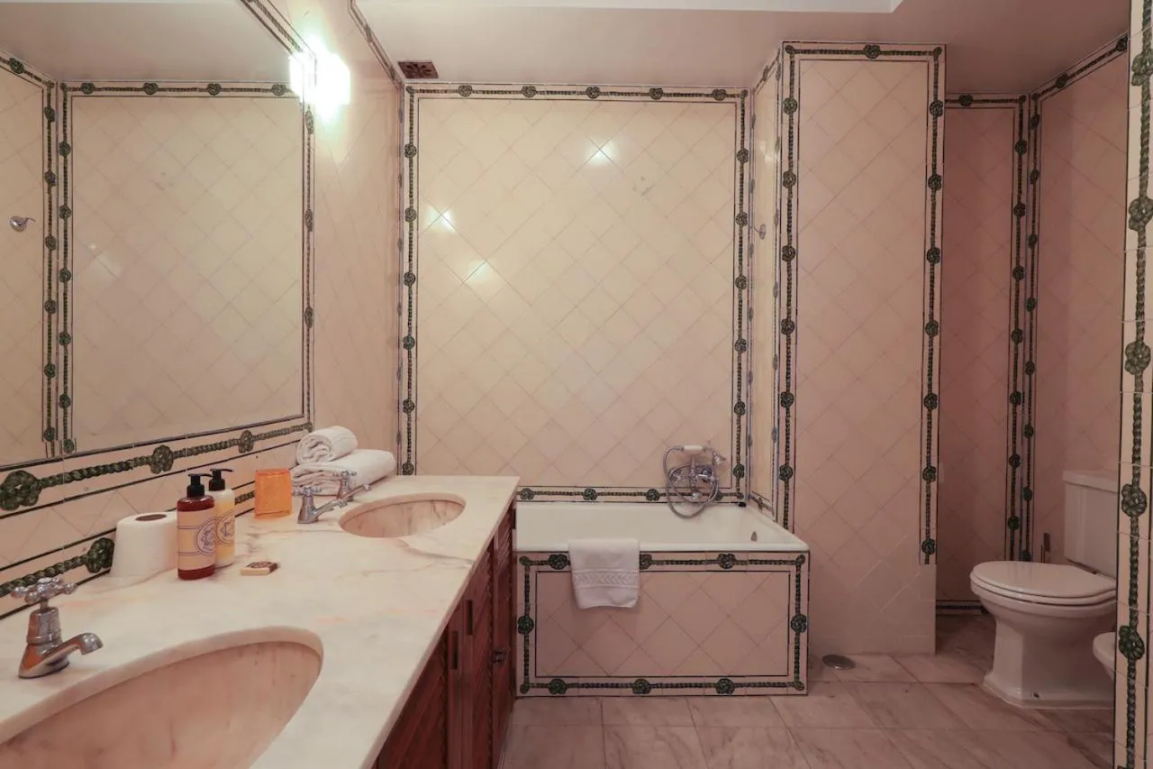 Bath in Casa Oliver Boutique B&B - Principe Real