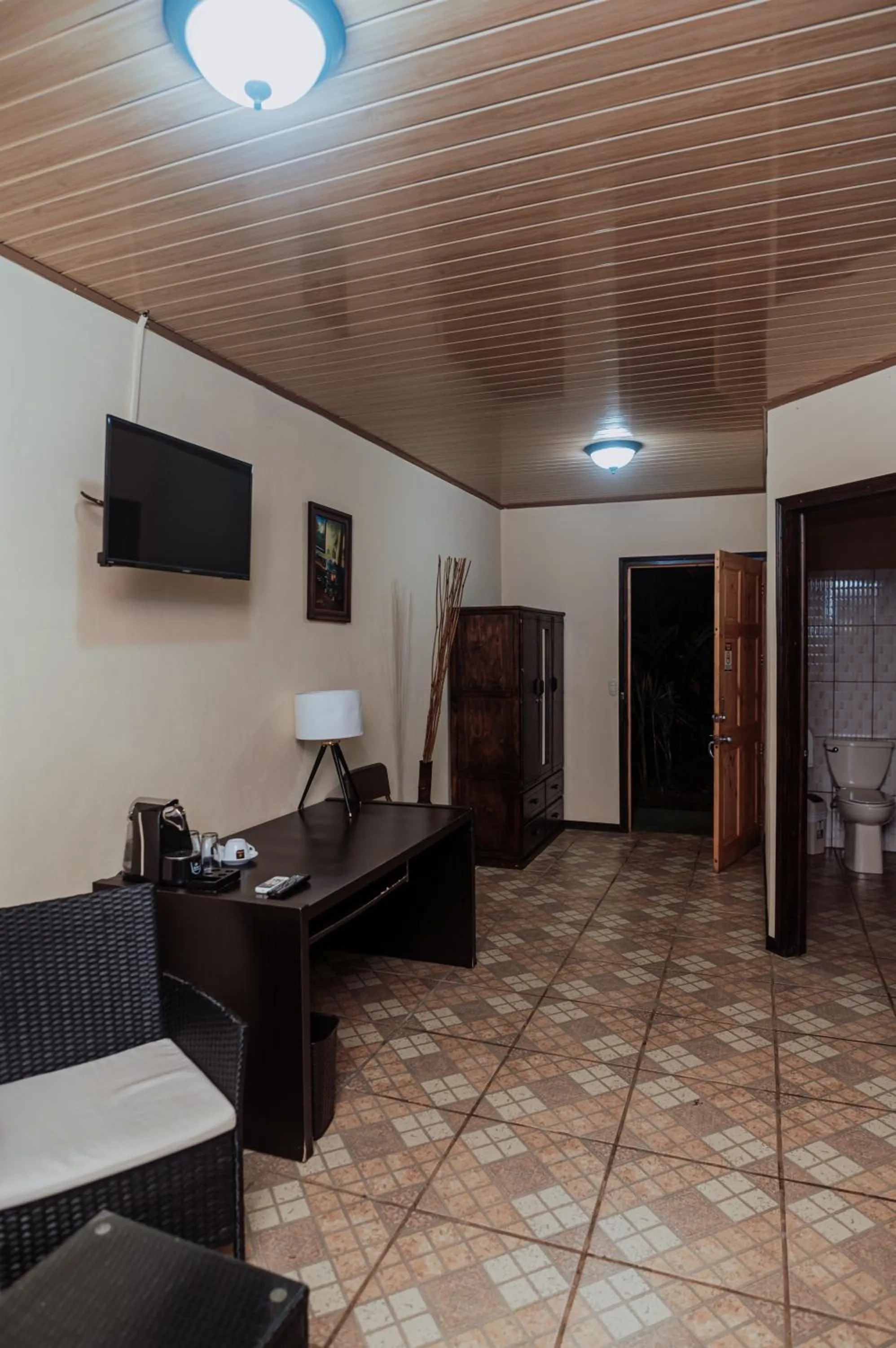 Property building in Ara Ambigua Lodge