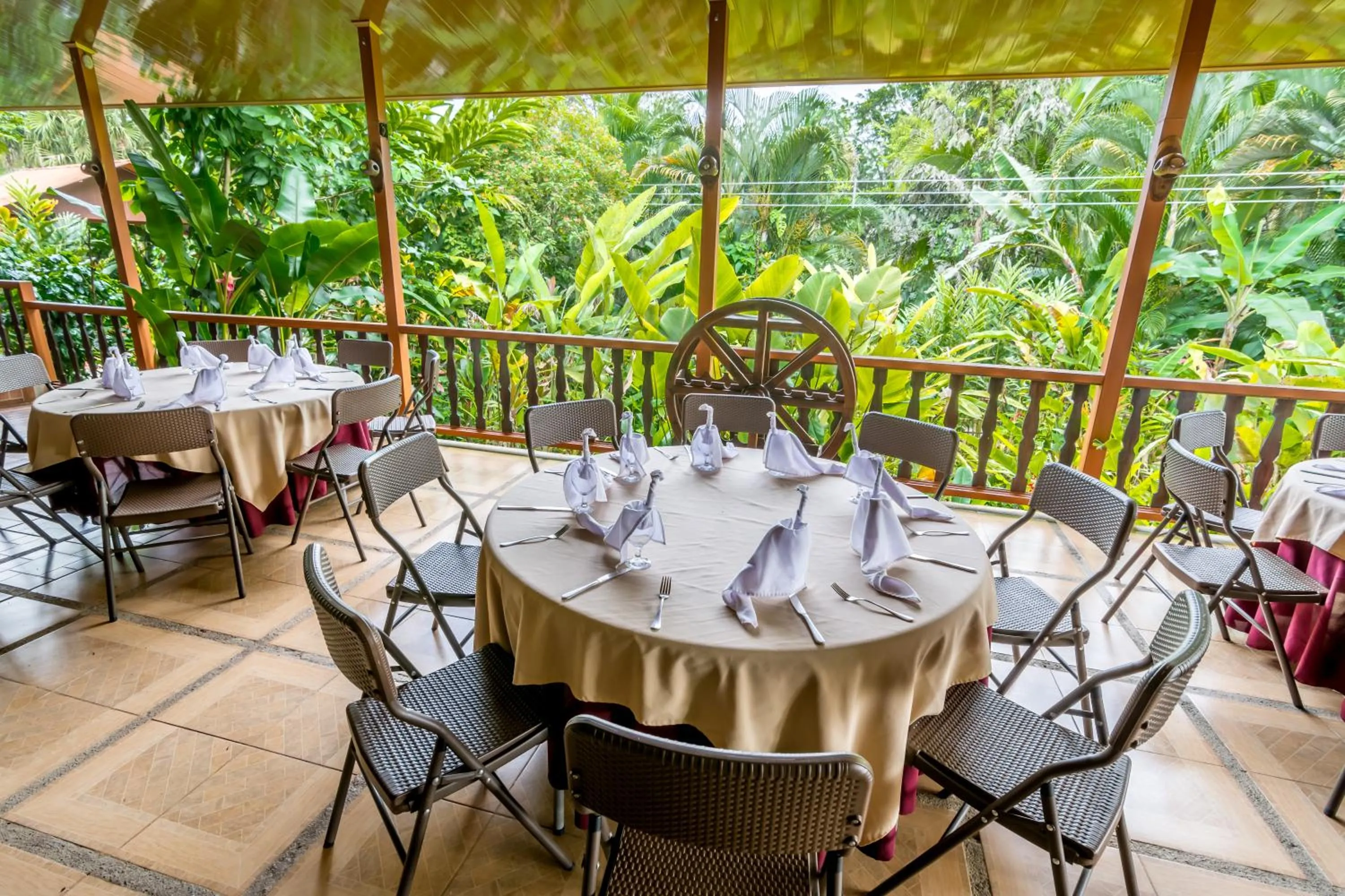 Area and facilities in Ara Ambigua Lodge