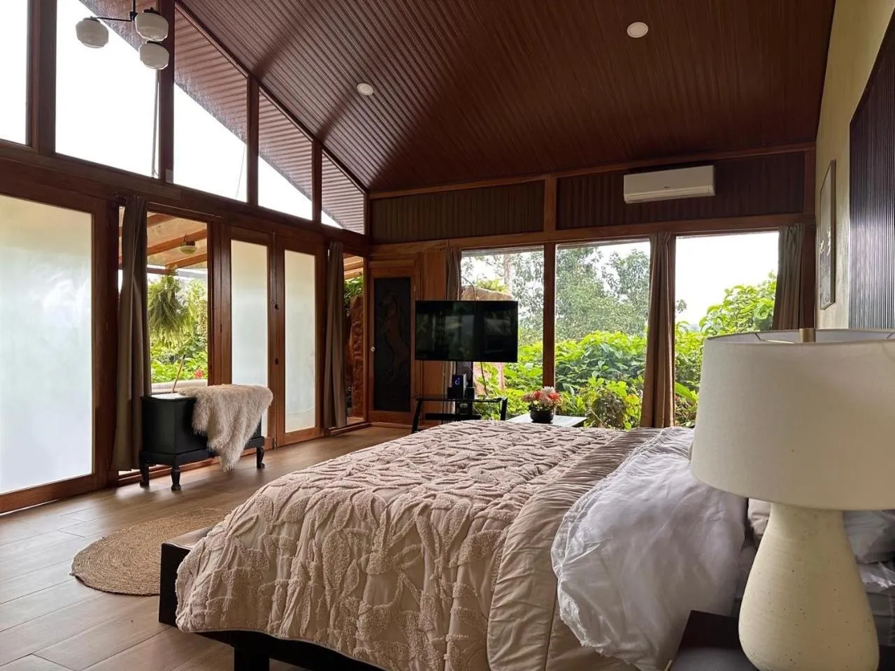 Bedroom, Bed in Ara Ambigua Lodge