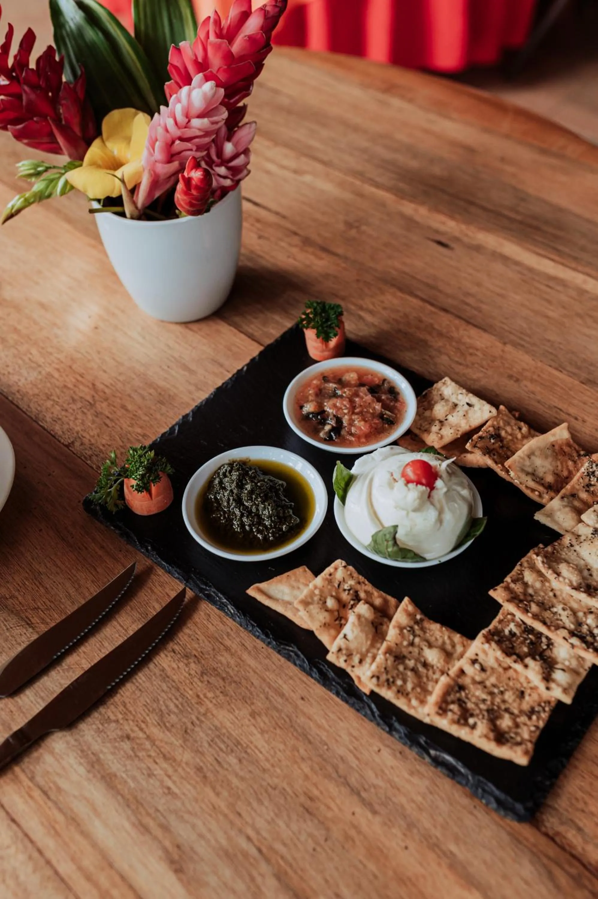 Restaurant/places to eat in Ara Ambigua Lodge