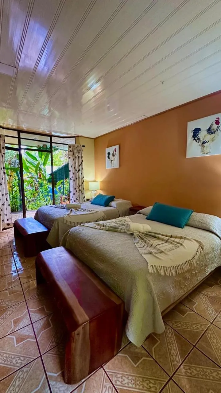 Bed in Ara Ambigua Lodge