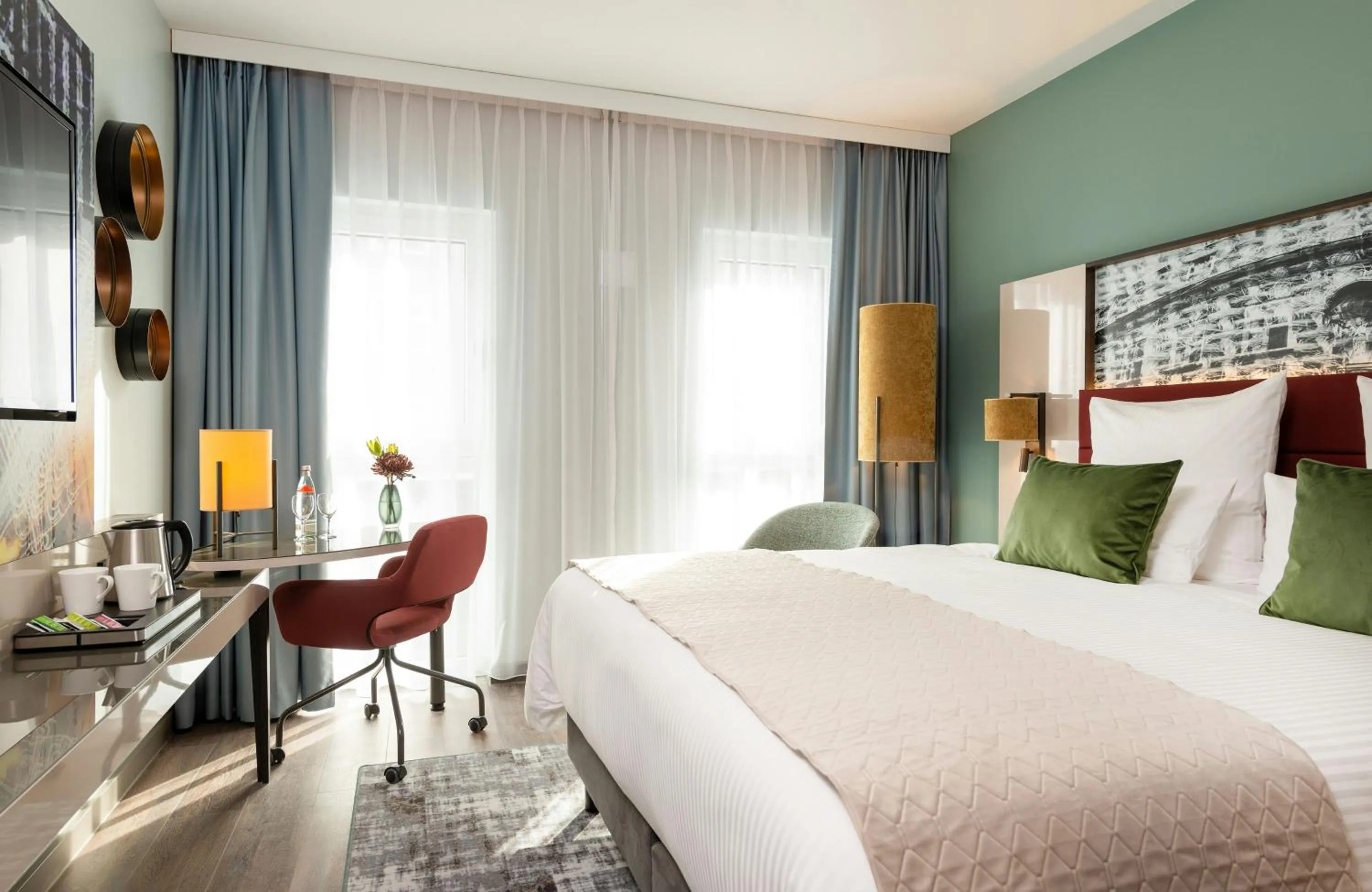 Bedroom, Bed in Leonardo Hotel Augsburg