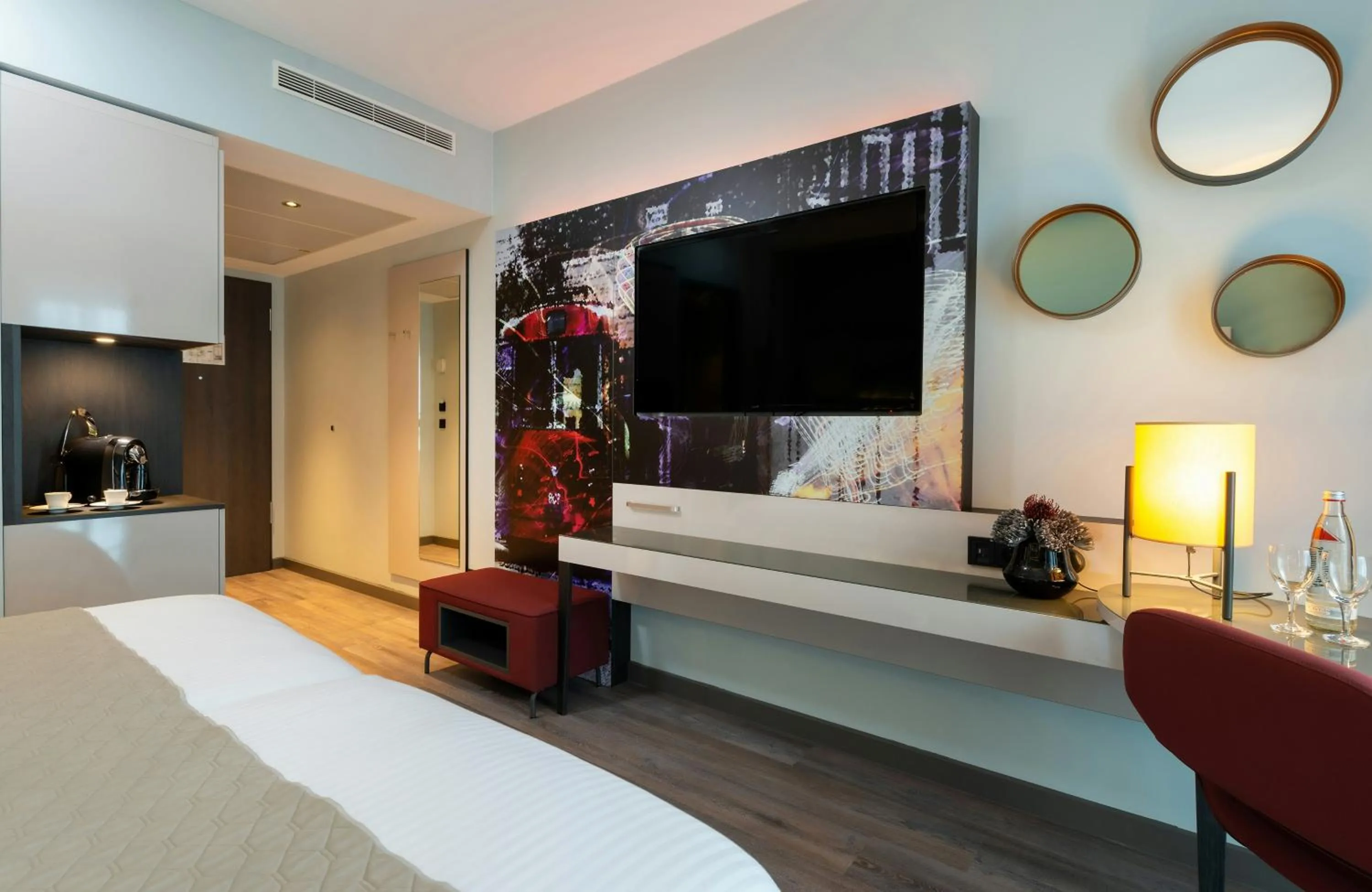 Photo of the whole room in Leonardo Hotel Augsburg