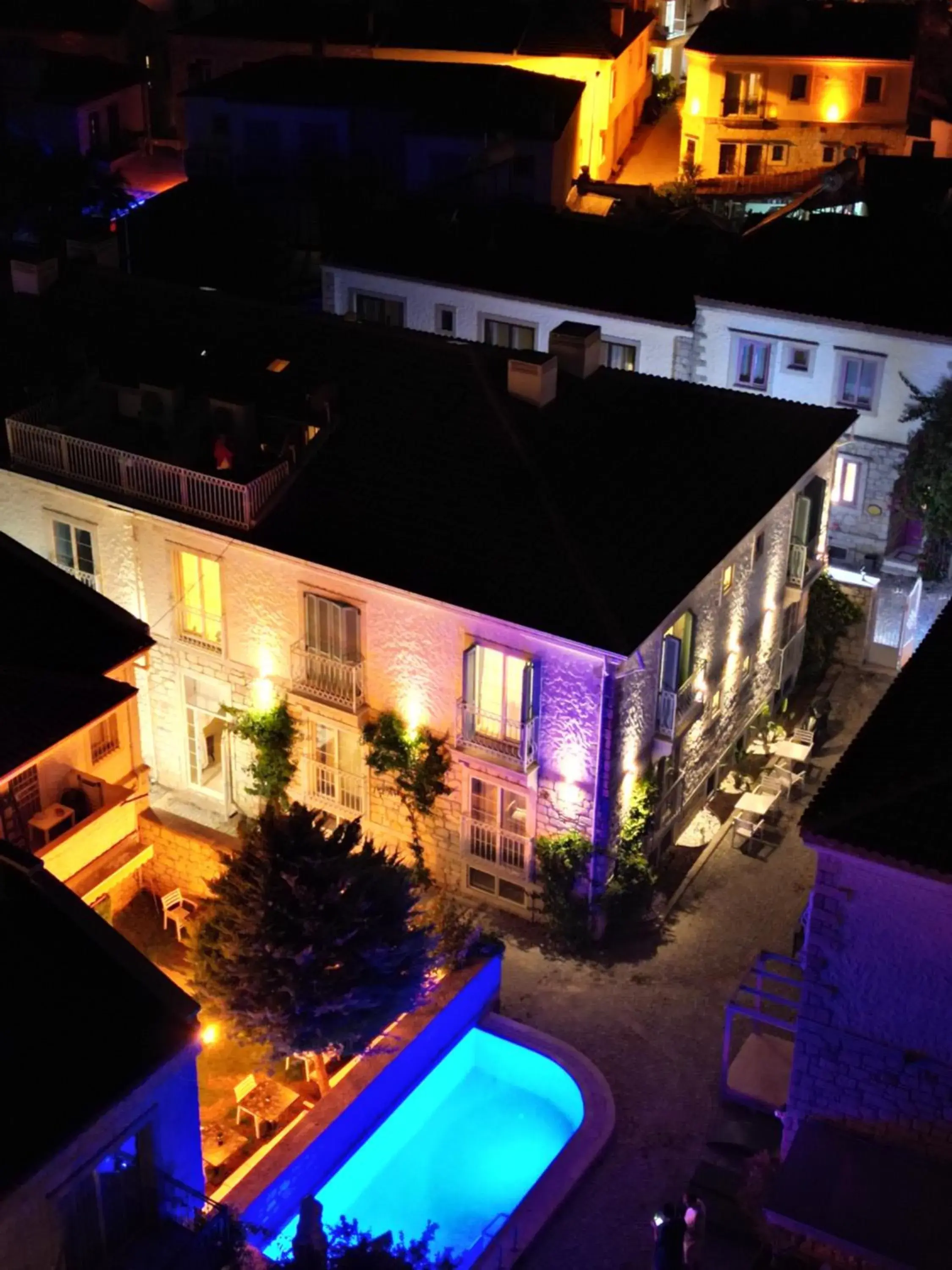 Mavi Konak Alaçatı Mavi Konak Alaçatı