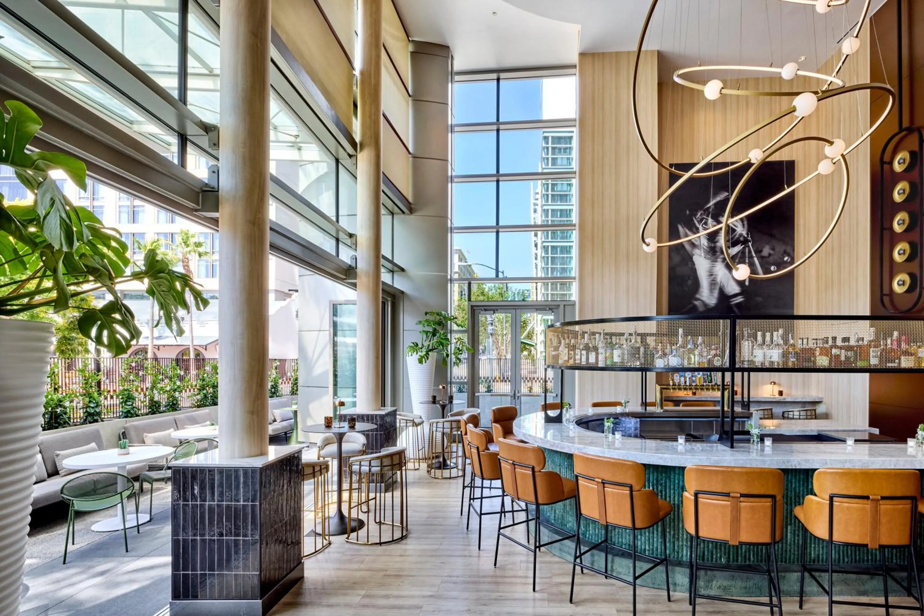 Restaurant/places to eat in Omni San Diego Hotel at the Ballpark