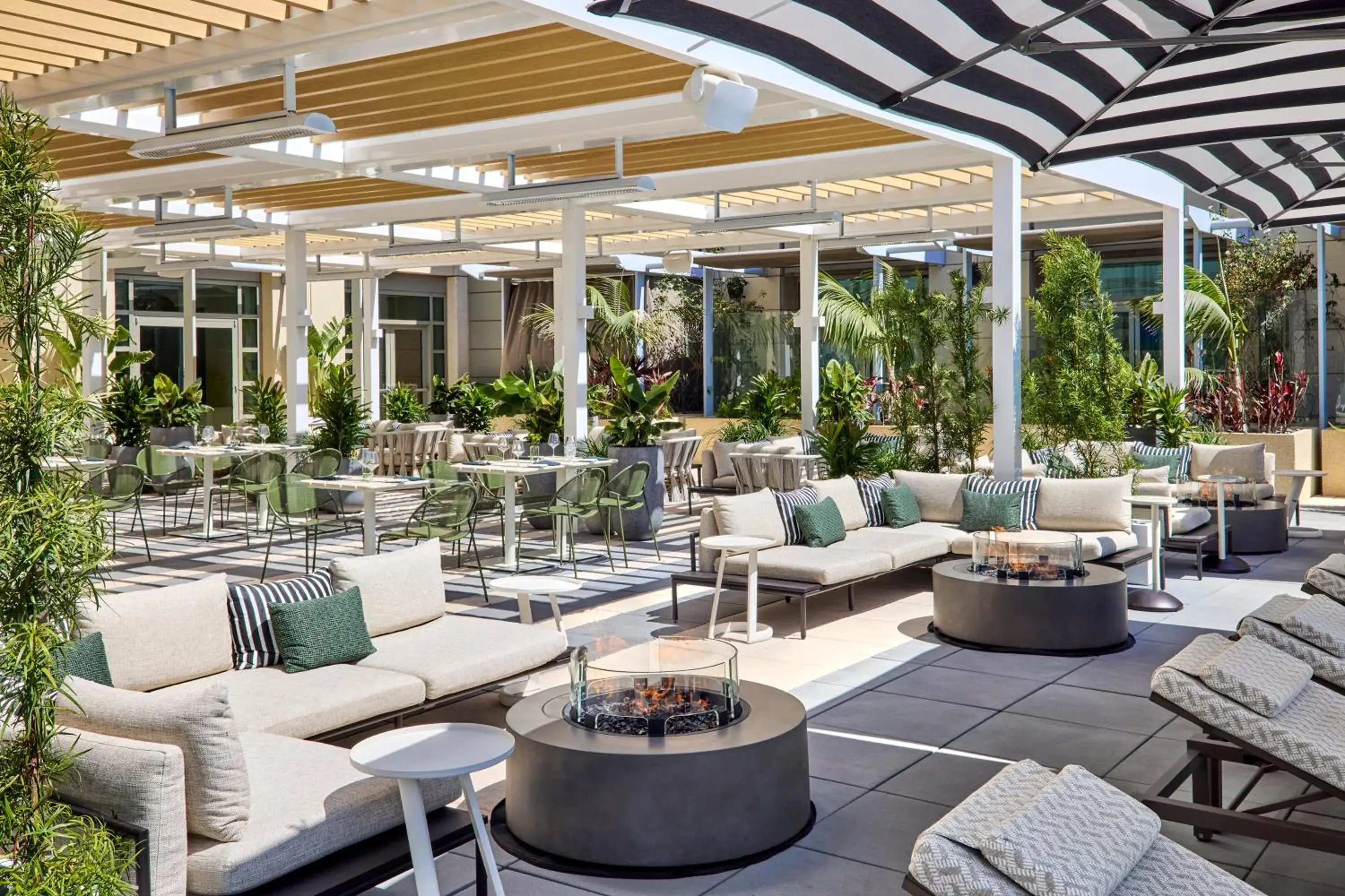 Property building in Omni San Diego Hotel at the Ballpark Property building in Omni San Diego Hotel at the Ballpark