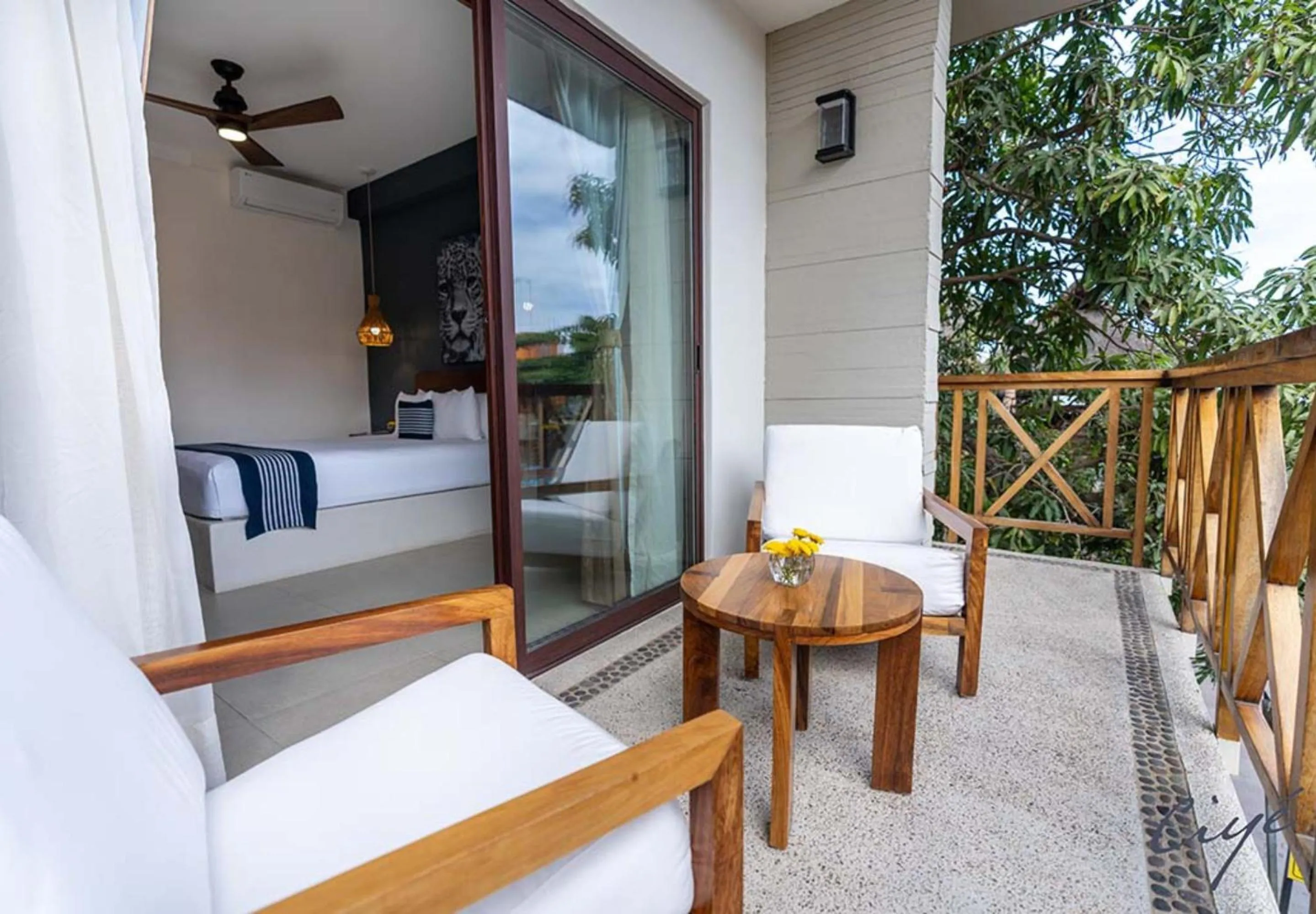 Balcony/Terrace in Ciyé Hotel